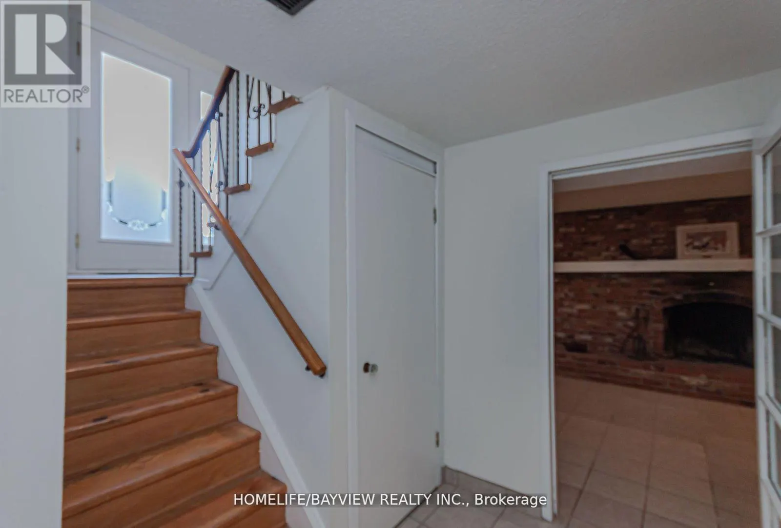 49 HILLTOP COURT