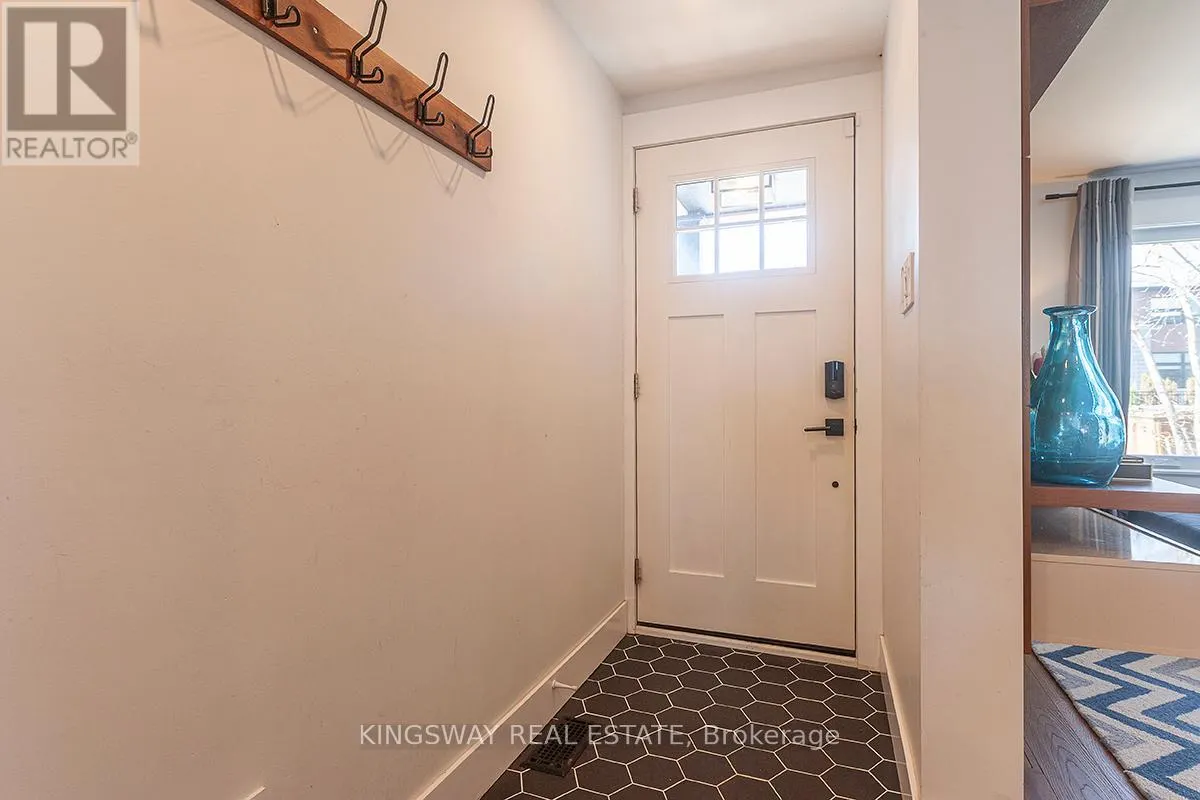 510 RICHEY CRESCENT