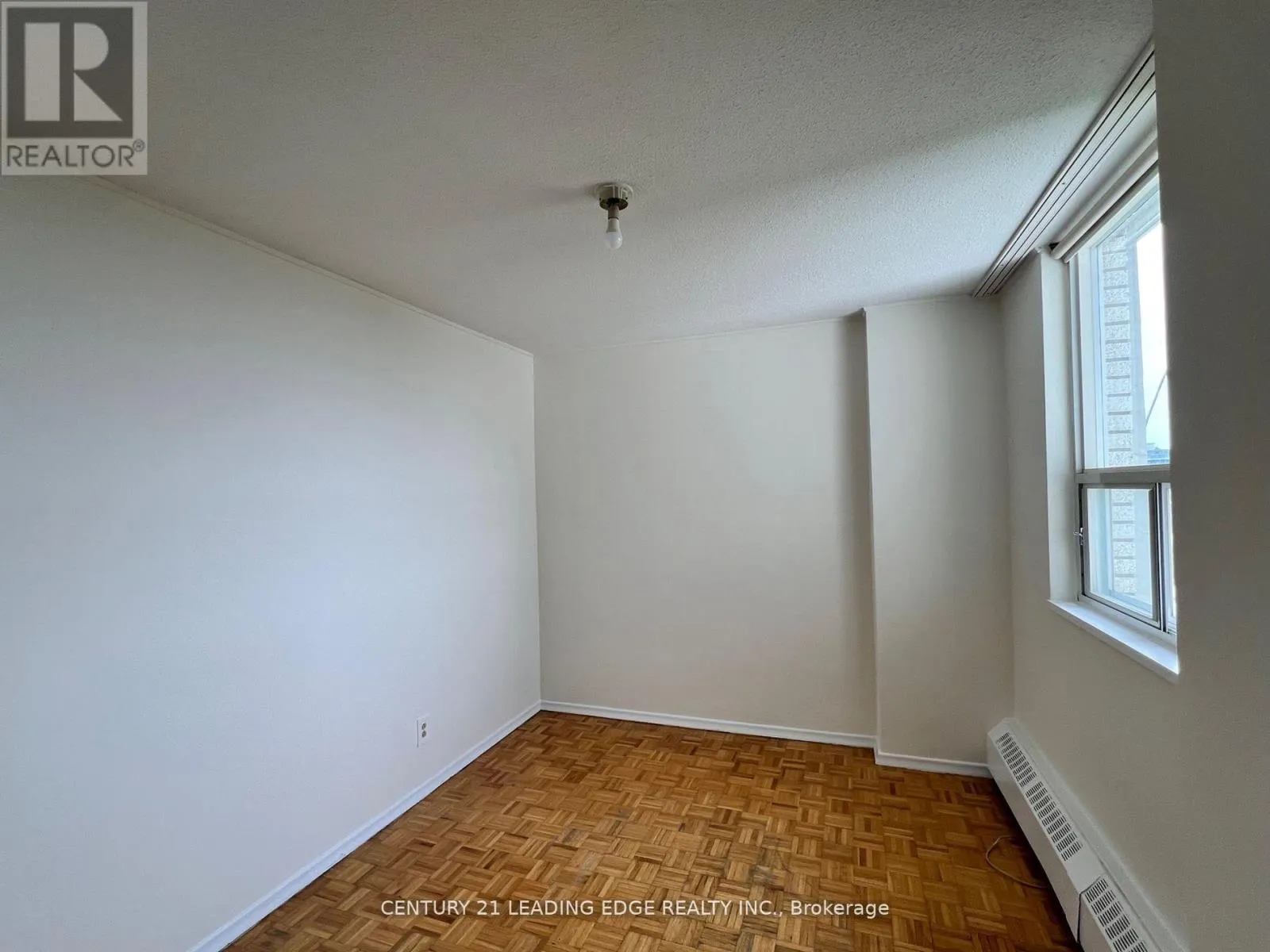 916 - 80 GRANDRAVINE DRIVE