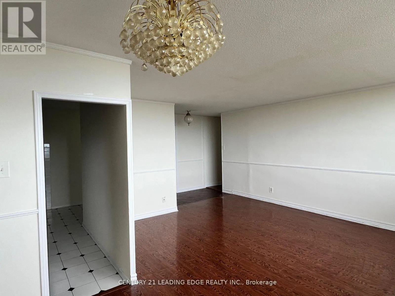916 - 80 GRANDRAVINE DRIVE