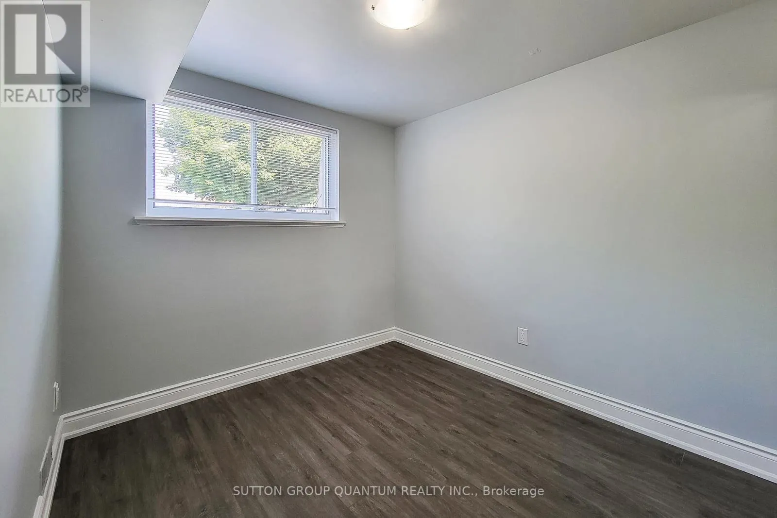 #LOWER - 1483 SANDGATE CRESCENT