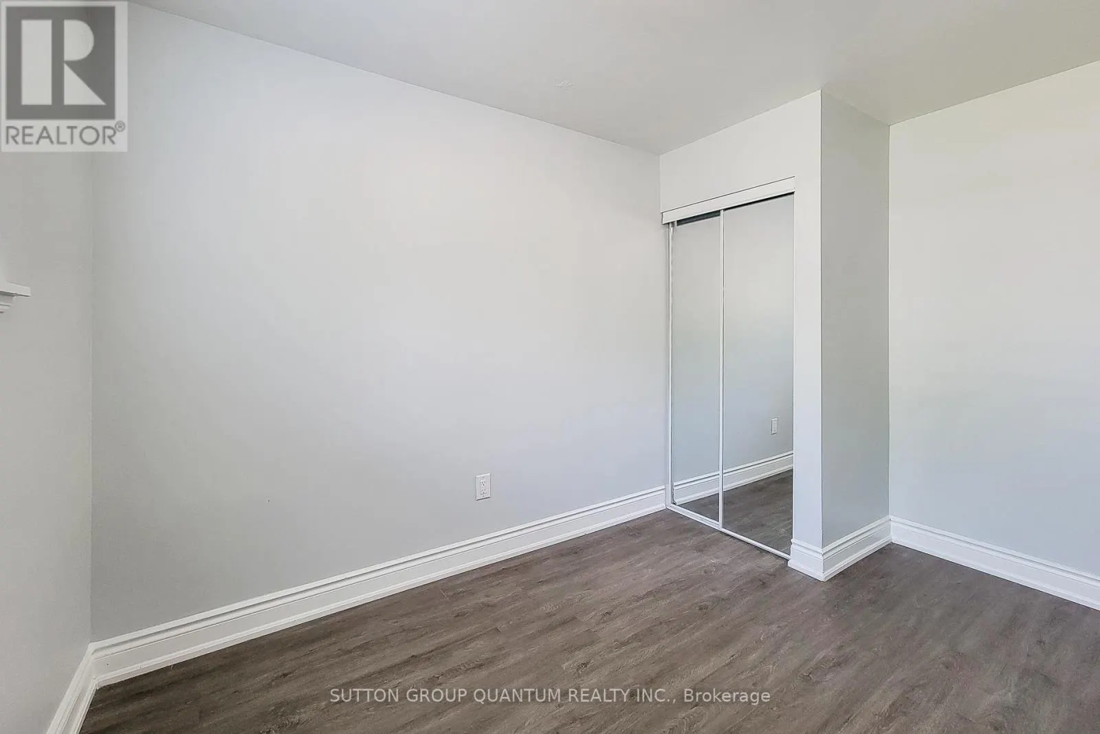 #LOWER - 1483 SANDGATE CRESCENT