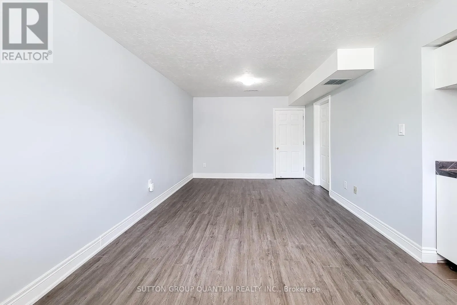 #LOWER - 1483 SANDGATE CRESCENT