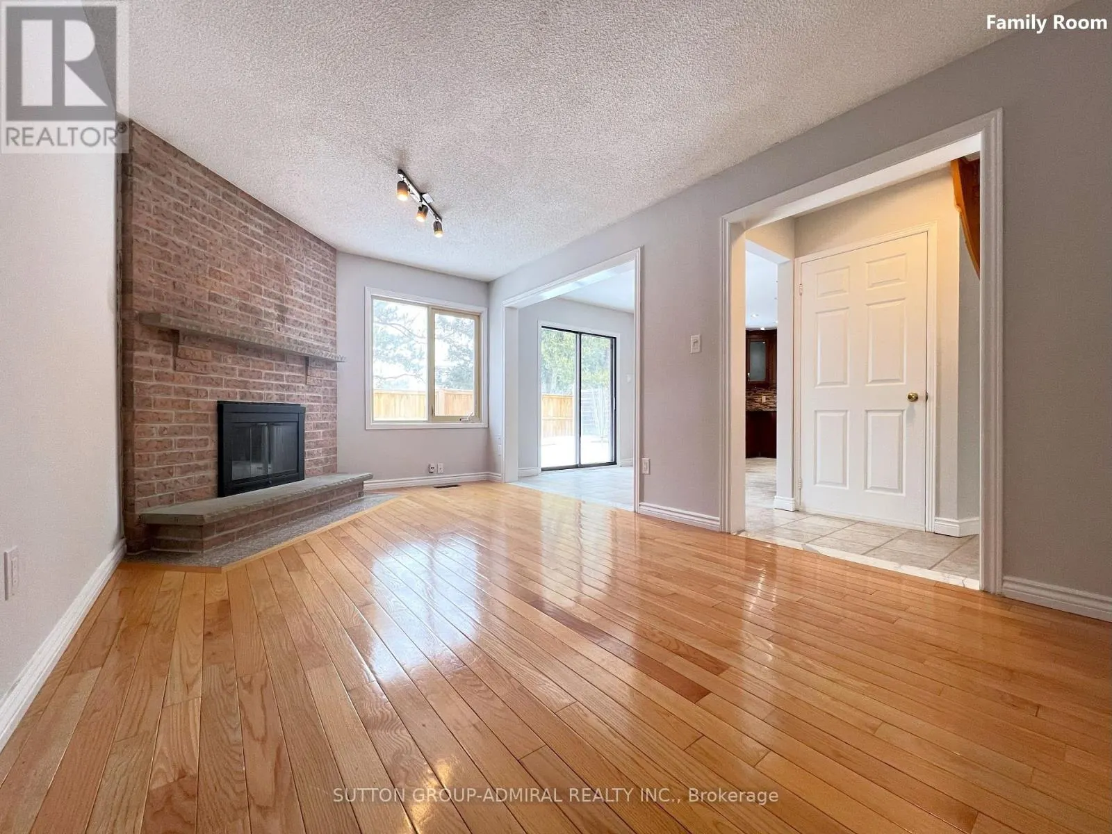 99 CASTLEHILL ROAD