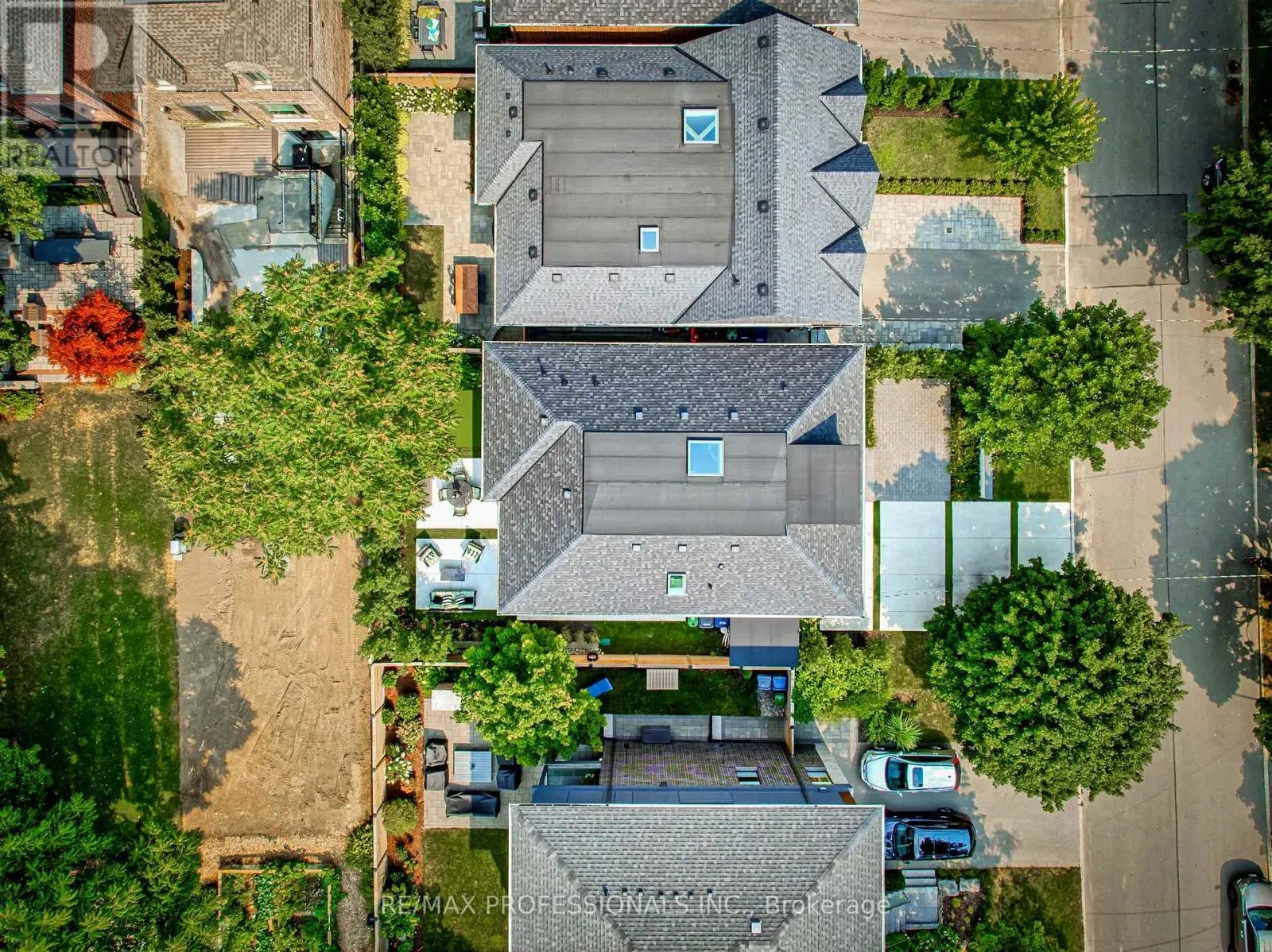 10 SHAND AVENUE
