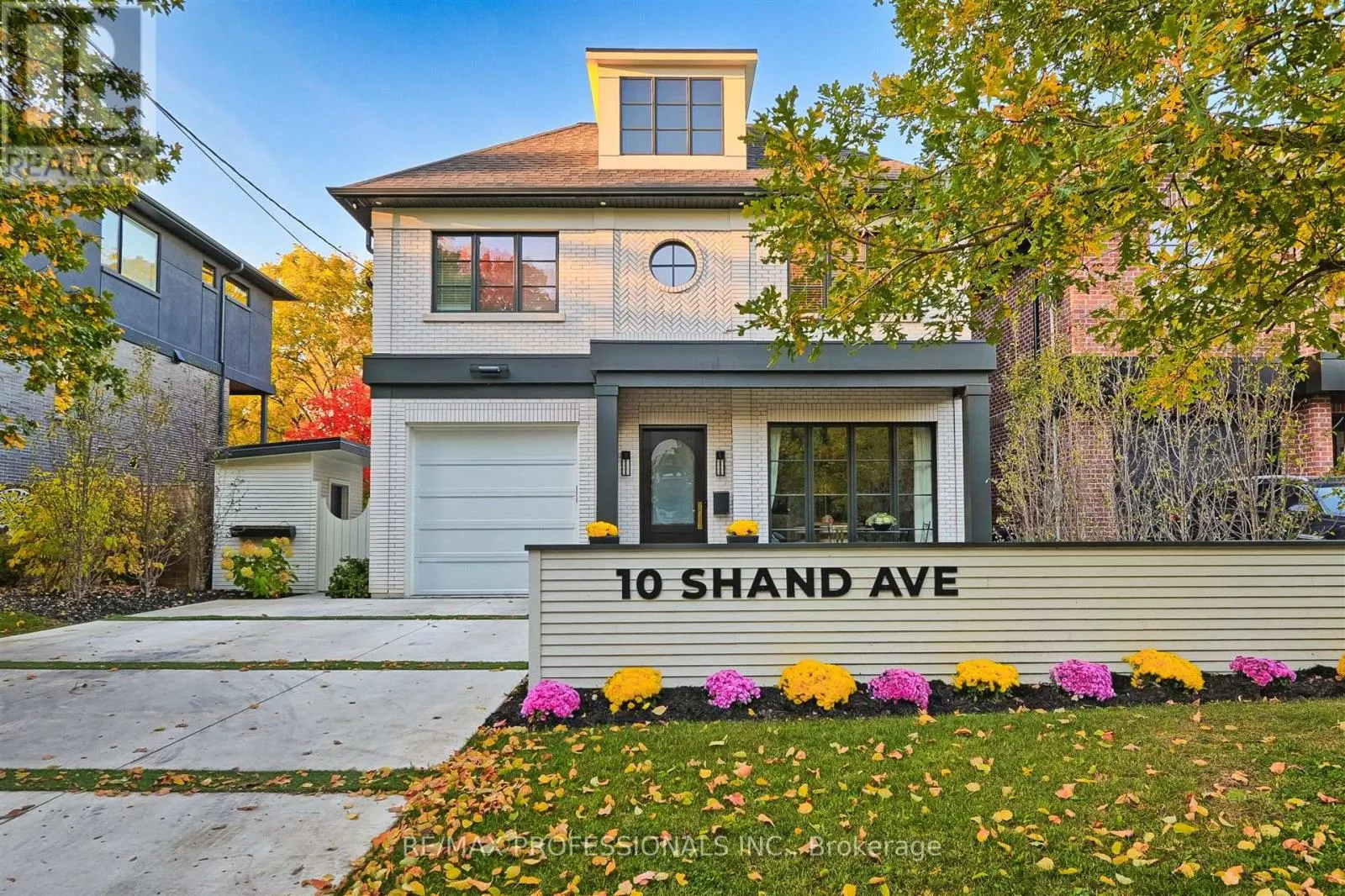 10 SHAND AVENUE