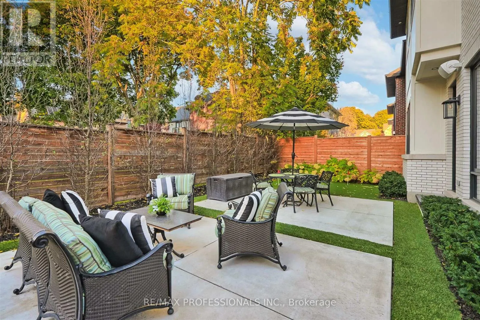 10 SHAND AVENUE