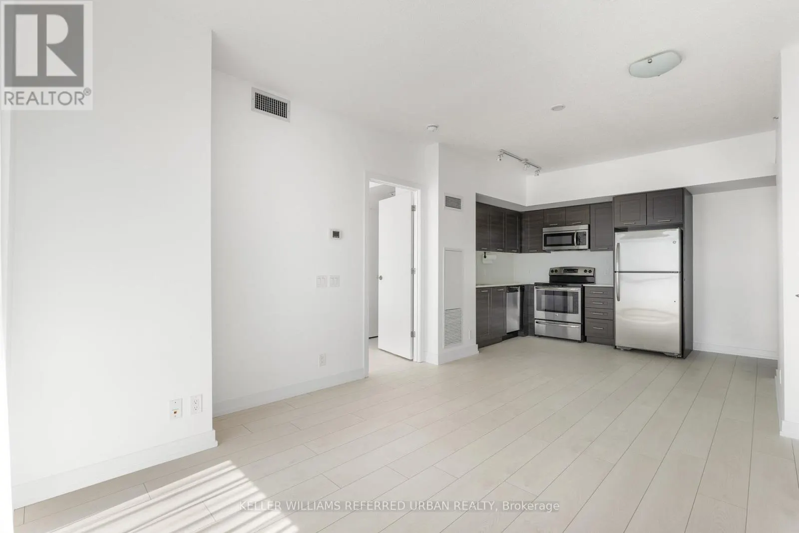 1710 - 2200 LAKE SHORE BOULEVARD W