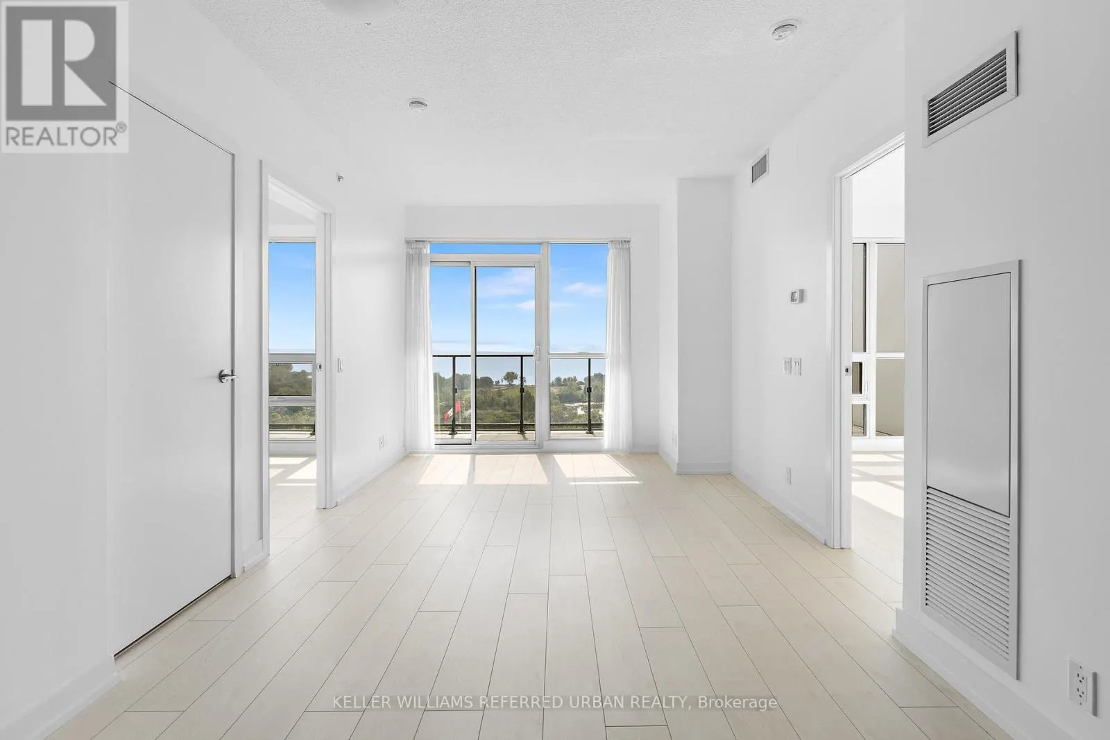 1710 - 2200 LAKE SHORE BOULEVARD W