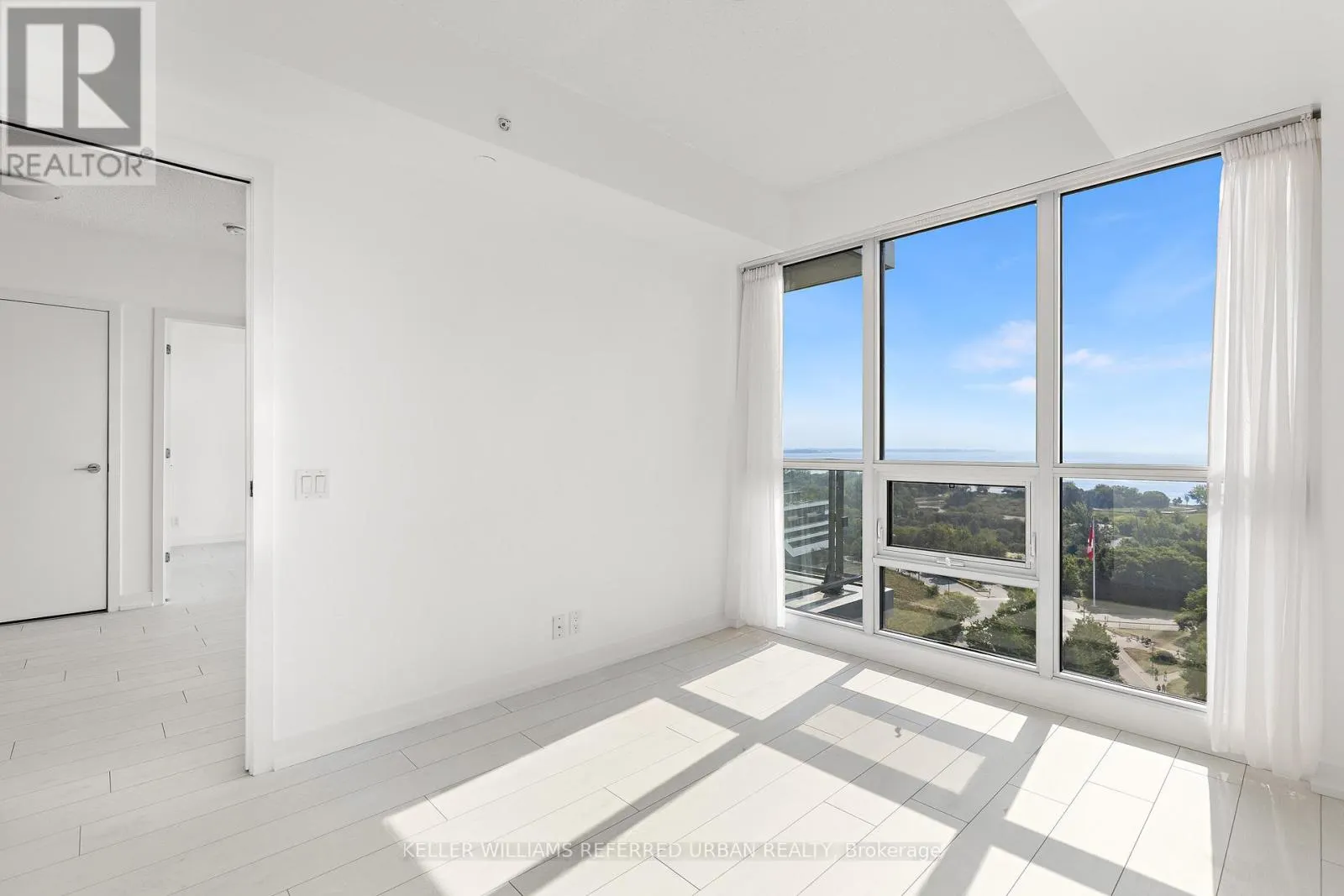 1710 - 2200 LAKE SHORE BOULEVARD W