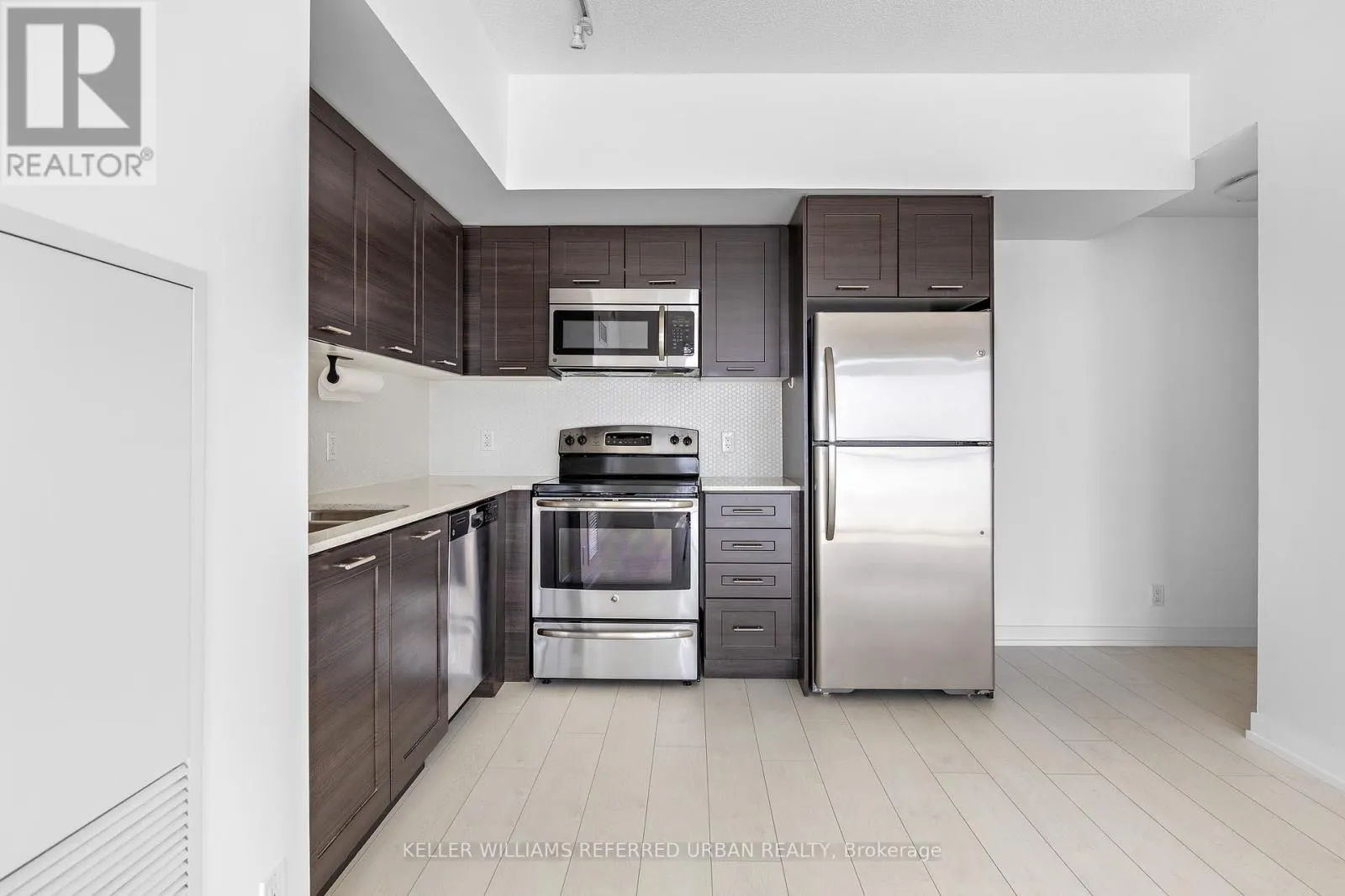 1710 - 2200 LAKE SHORE BOULEVARD W