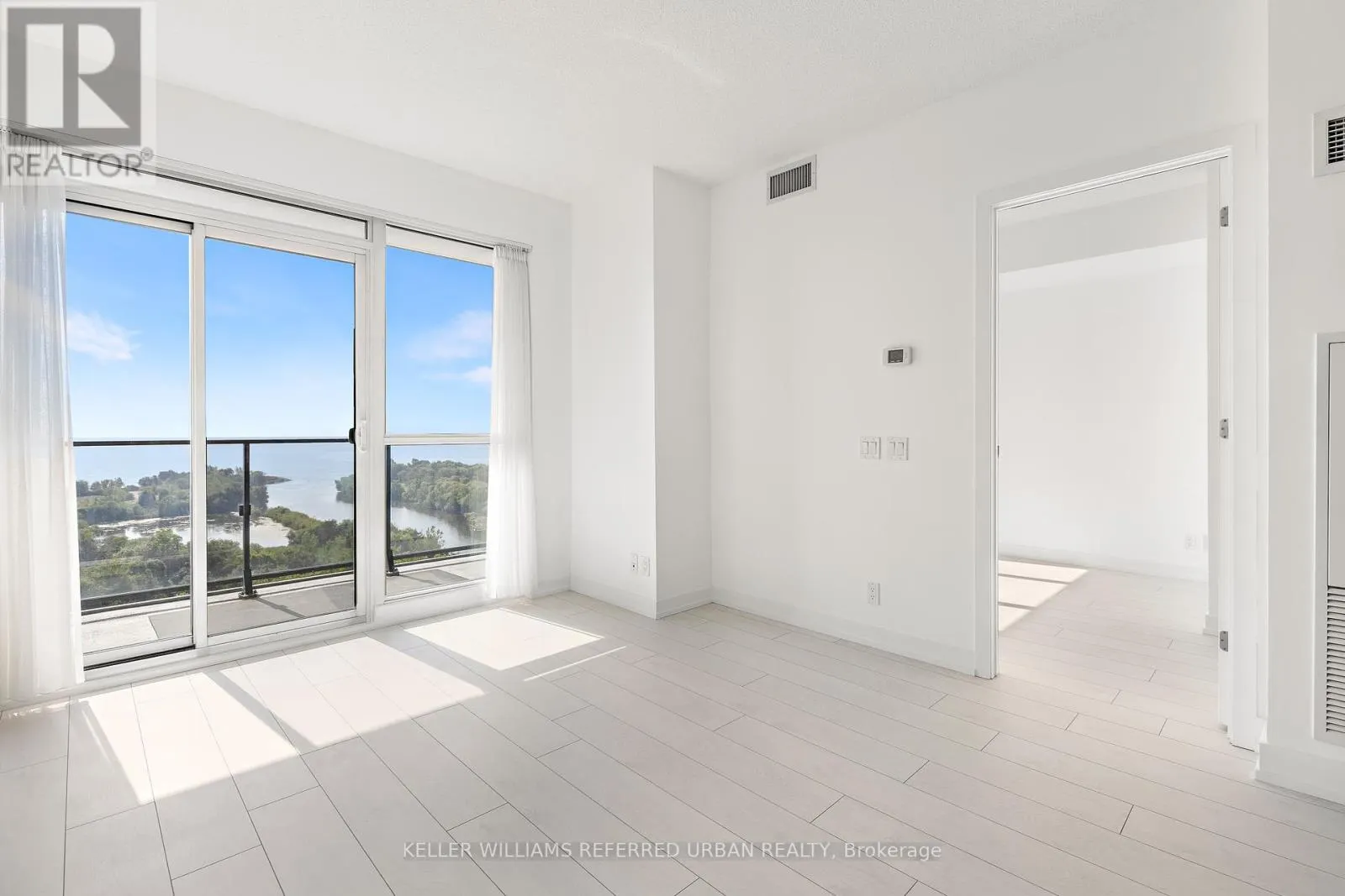 1710 - 2200 LAKE SHORE BOULEVARD W