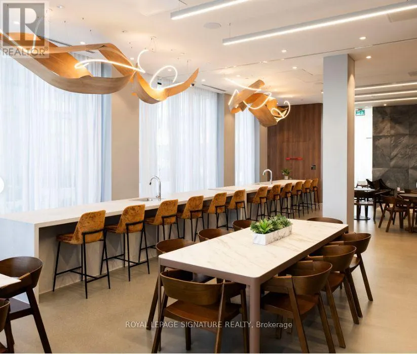 1107 - 40 LAGERFELD DRIVE