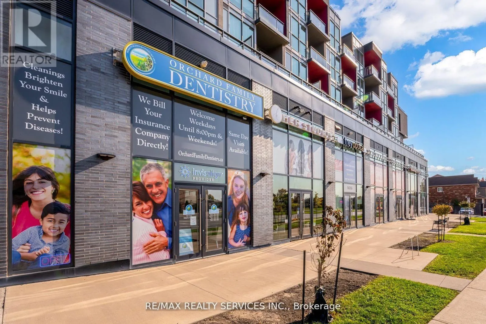 1 - 5220 DUNDAS STREET