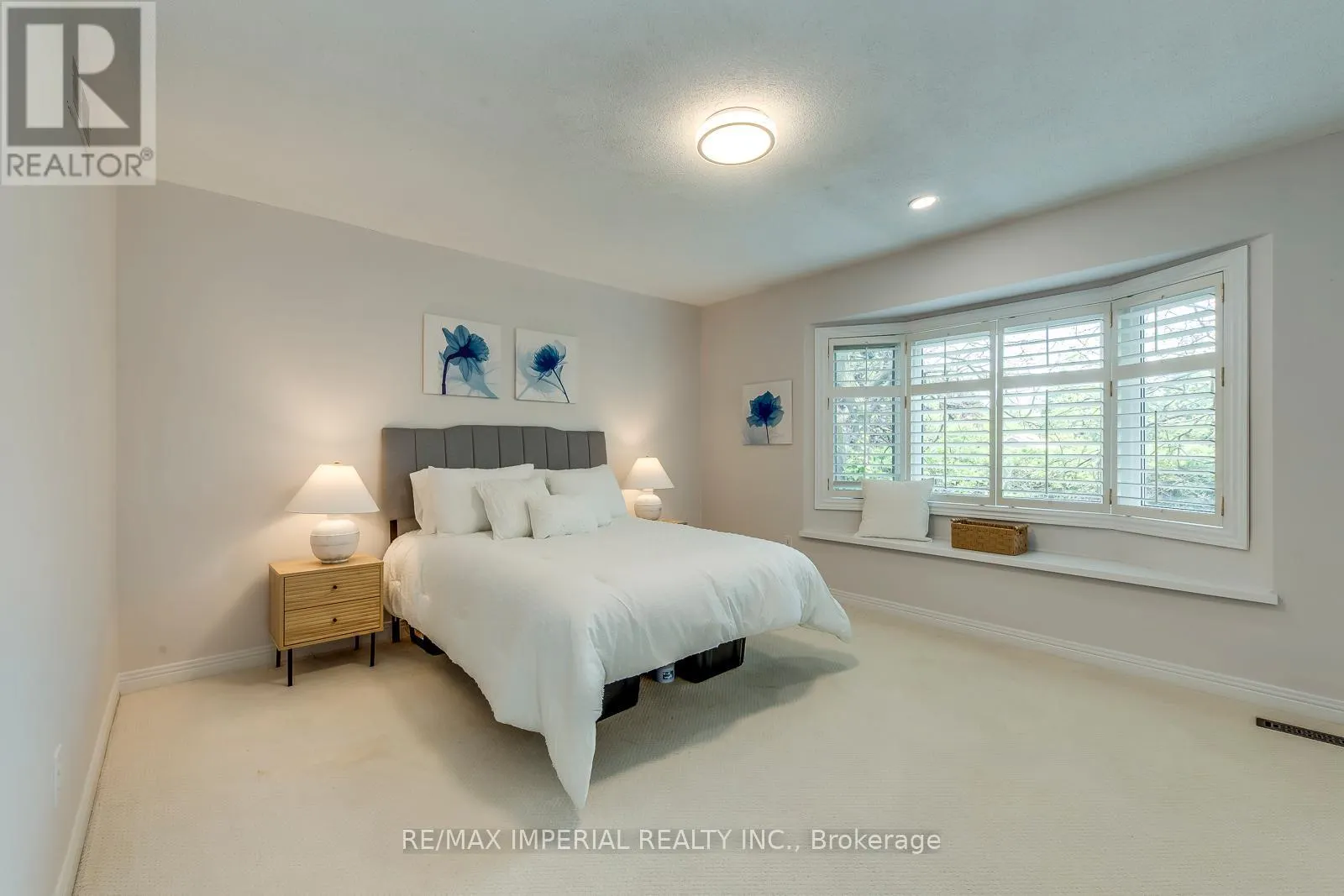 341 ACACIA COURT