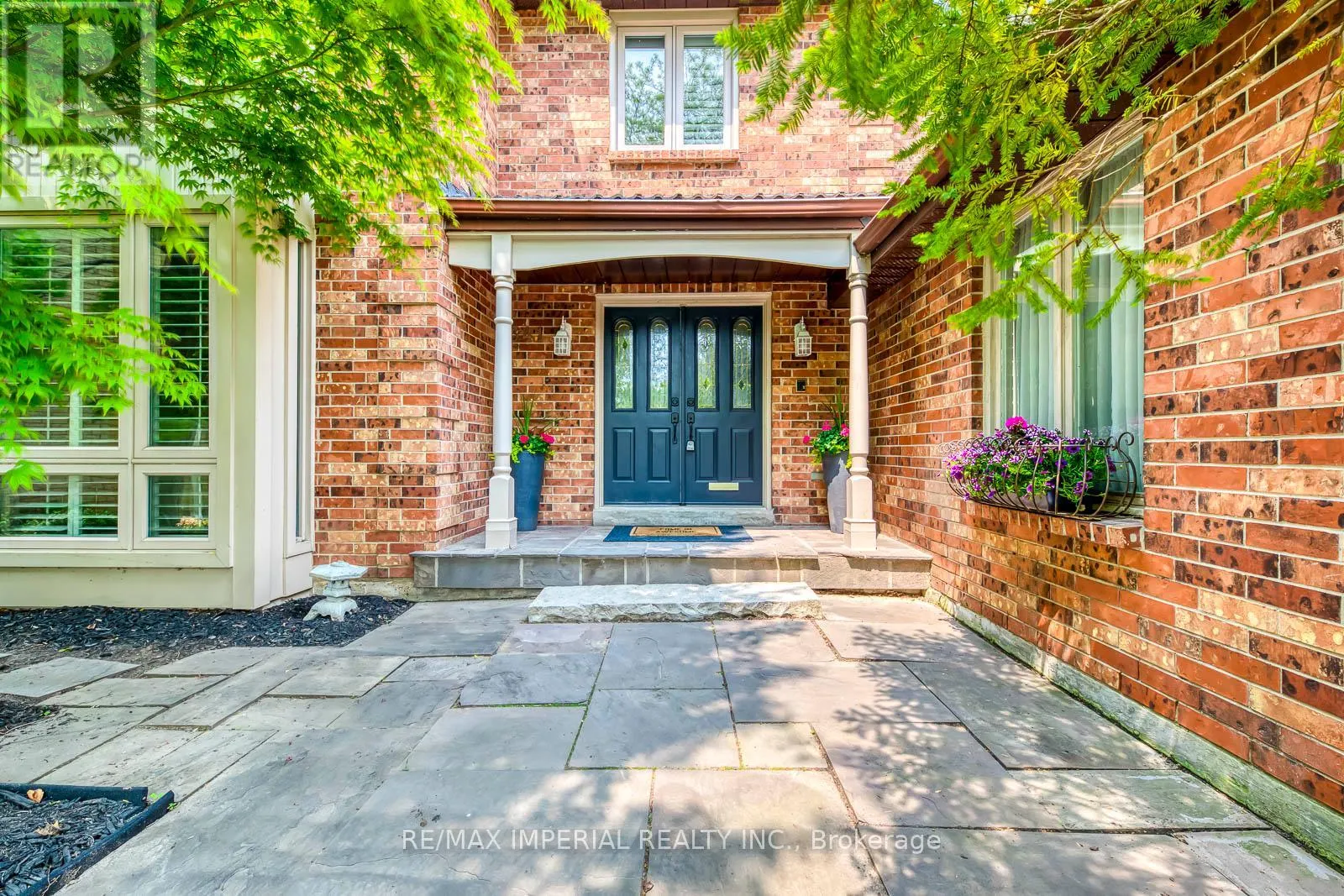 341 ACACIA COURT