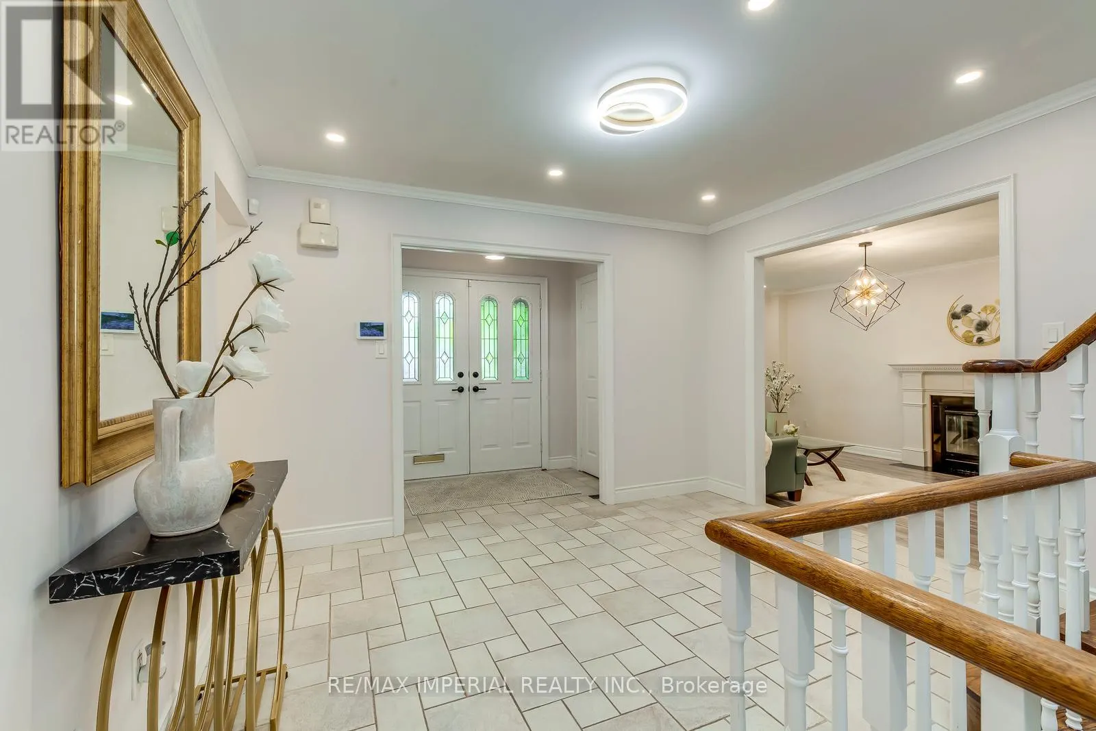 341 ACACIA COURT