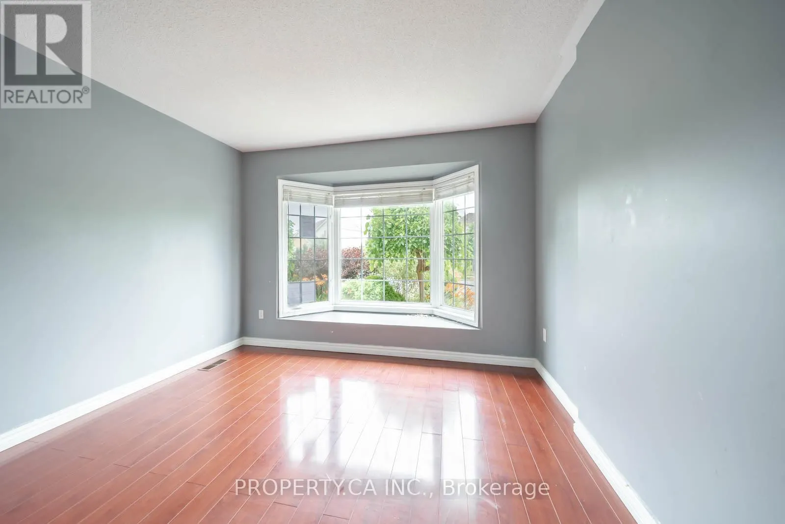 16 FIDELITY AVENUE