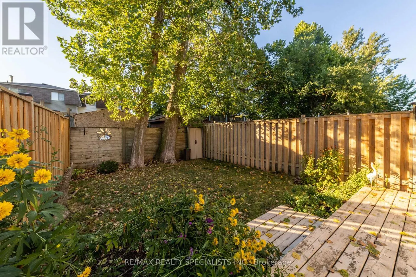 60 KAREN COURT N