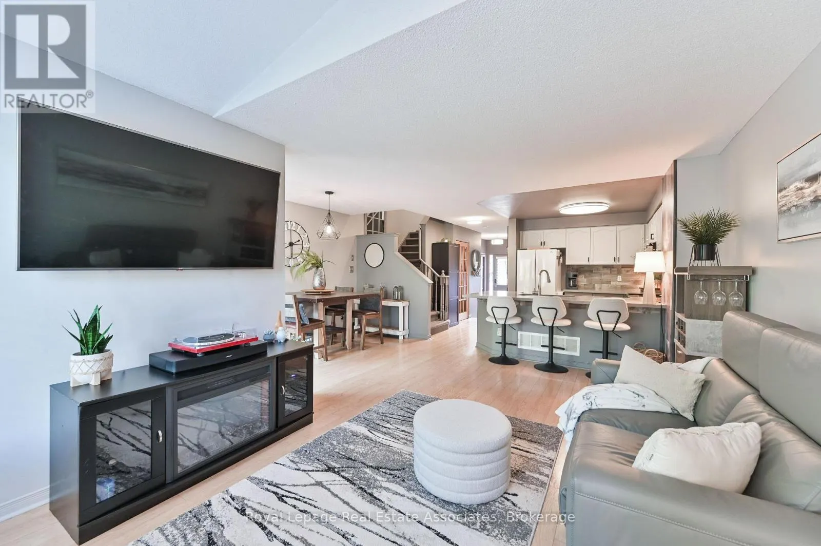 7514 BLACK WALNUT TRAIL