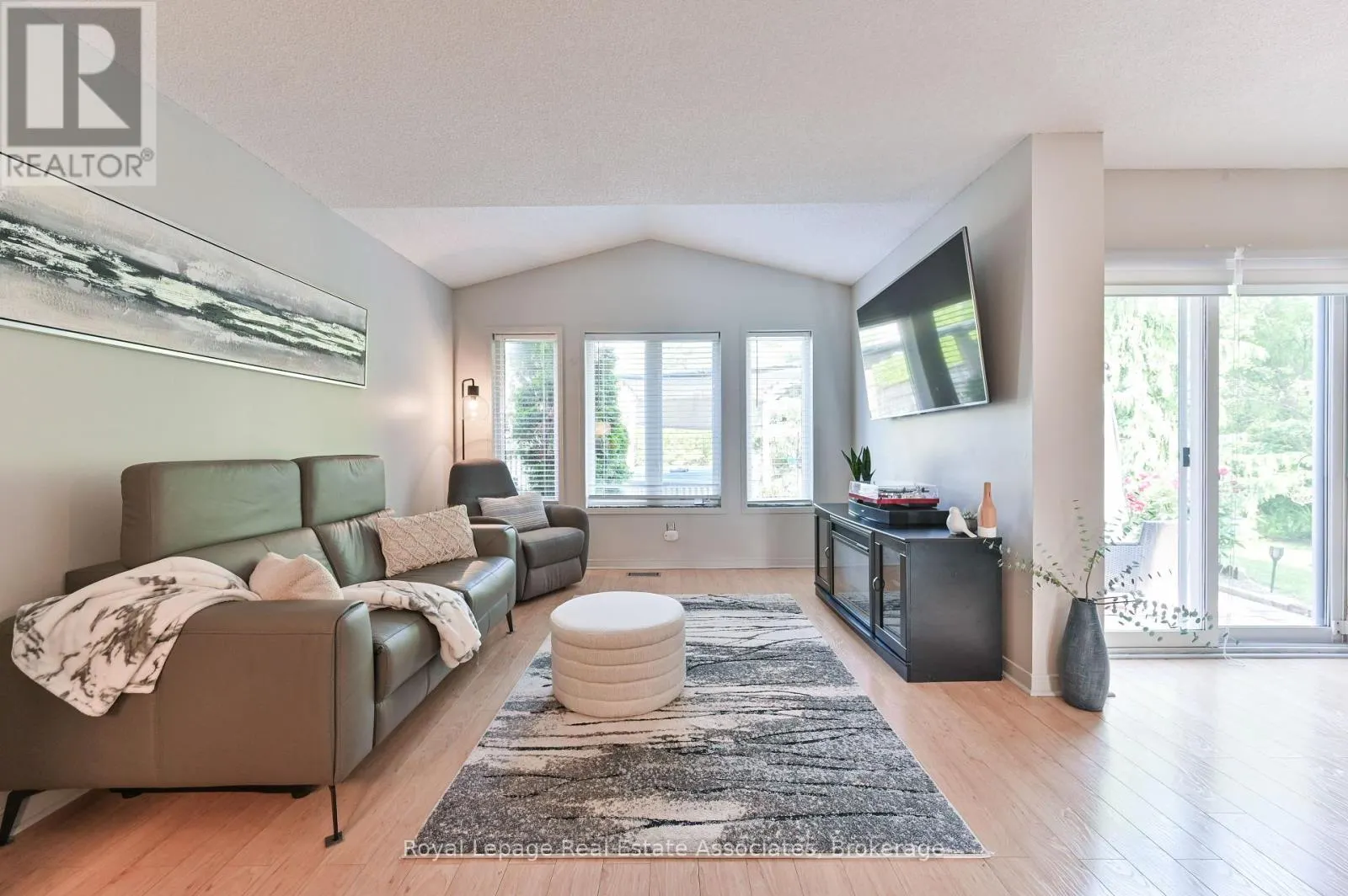 7514 BLACK WALNUT TRAIL