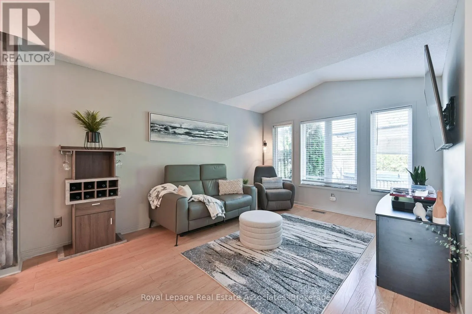7514 BLACK WALNUT TRAIL