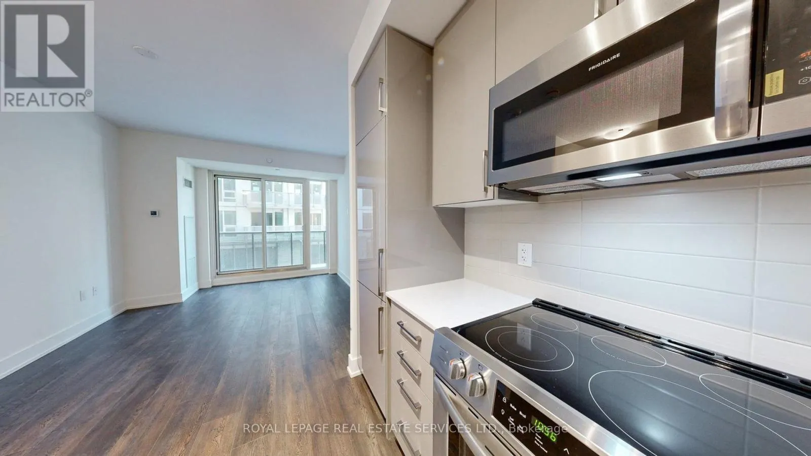 202 - 2450 OLD BRONTE ROAD