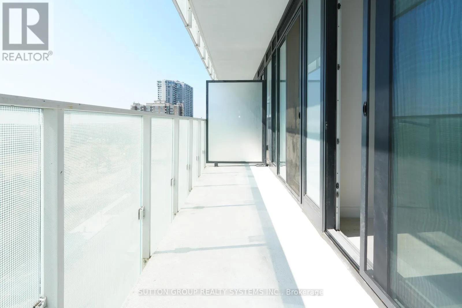 520 - 3883 QUARTZ ROAD