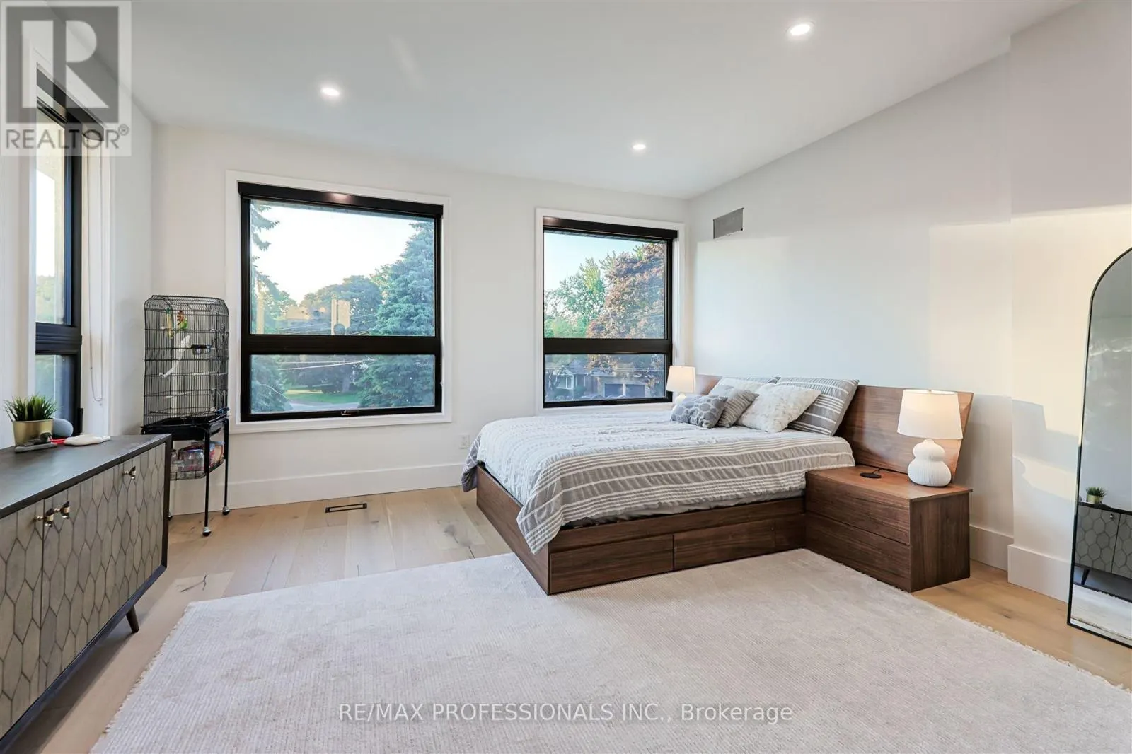 22 SPRING GARDEN ROAD