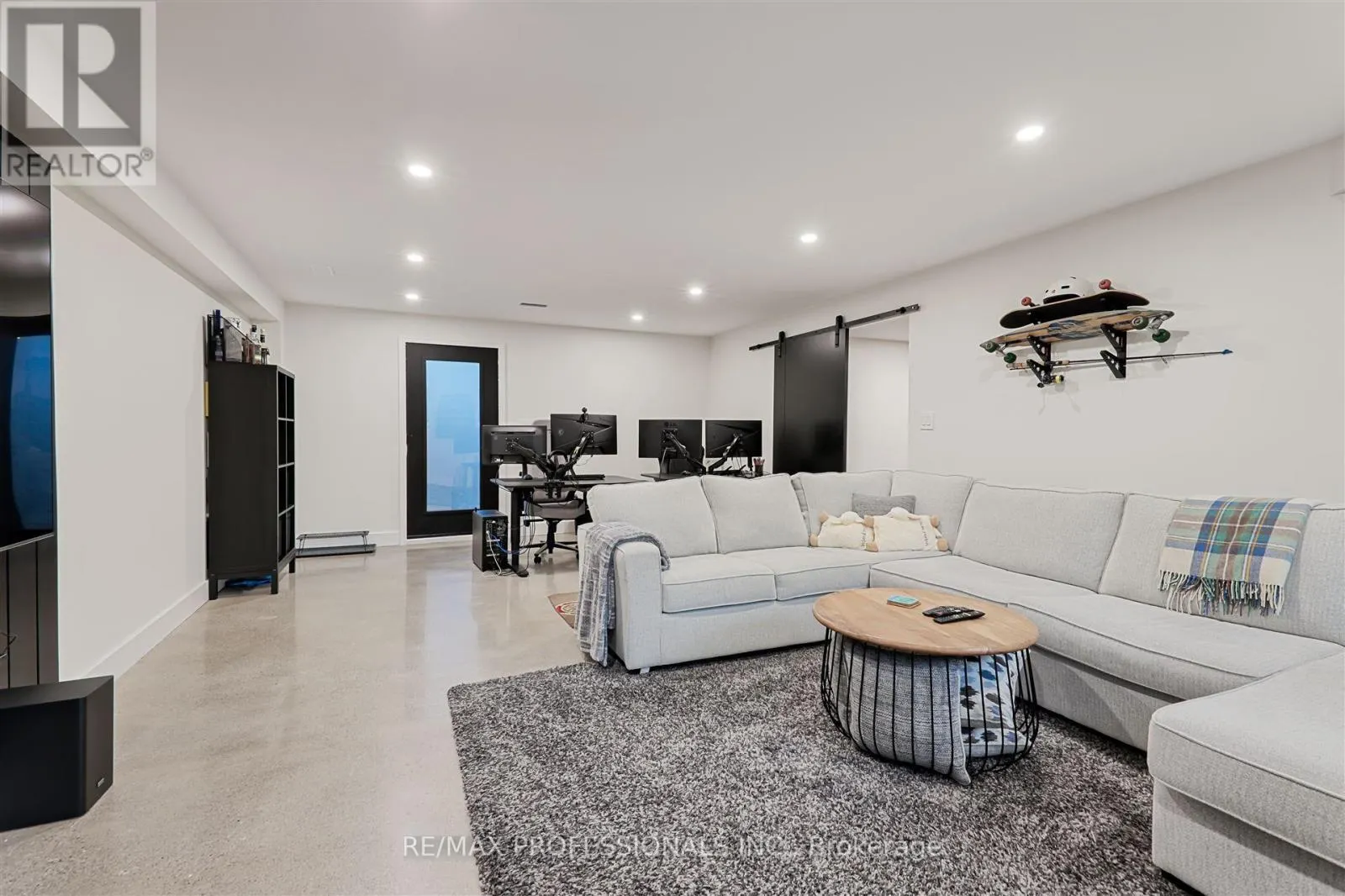 22 SPRING GARDEN ROAD