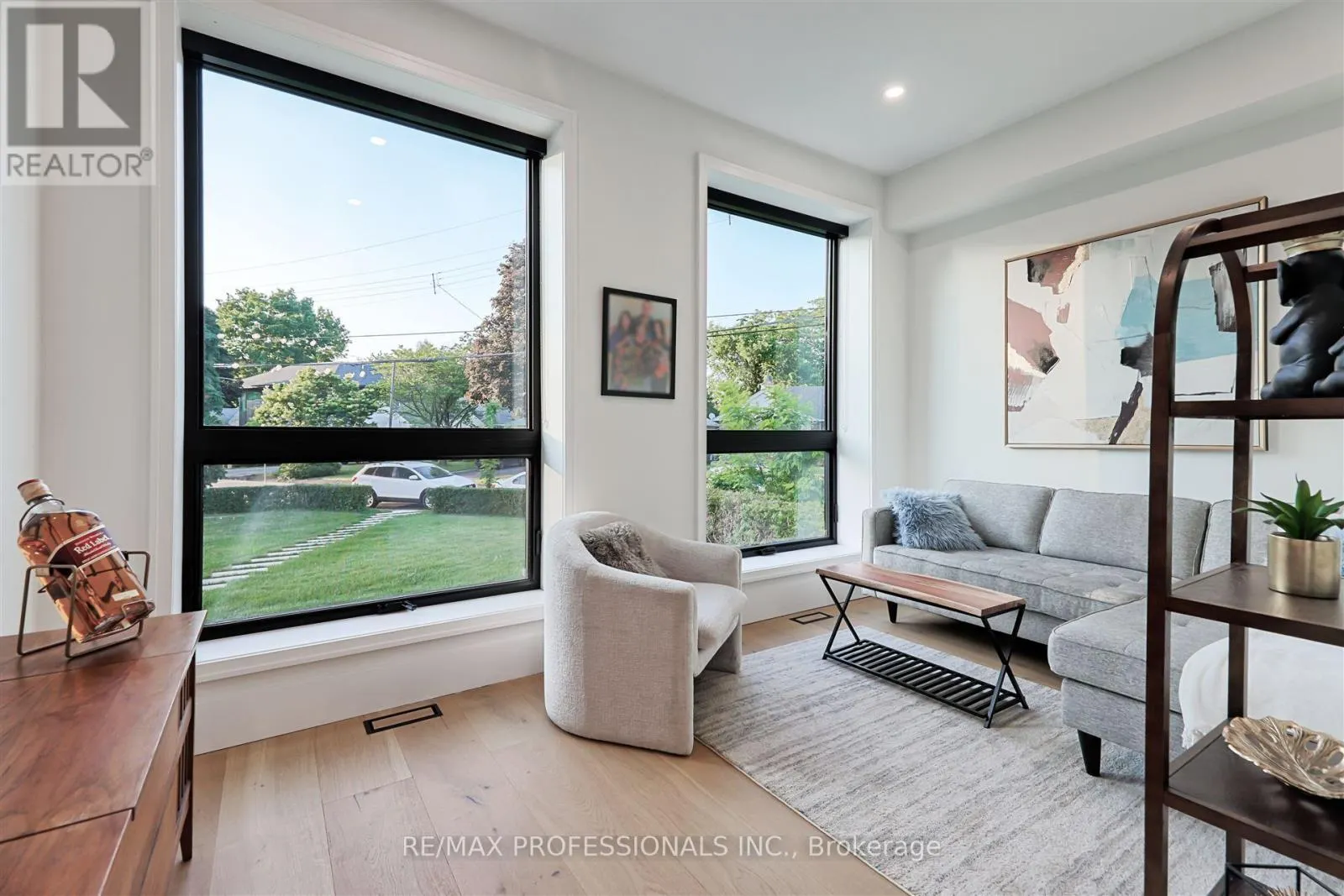22 SPRING GARDEN ROAD