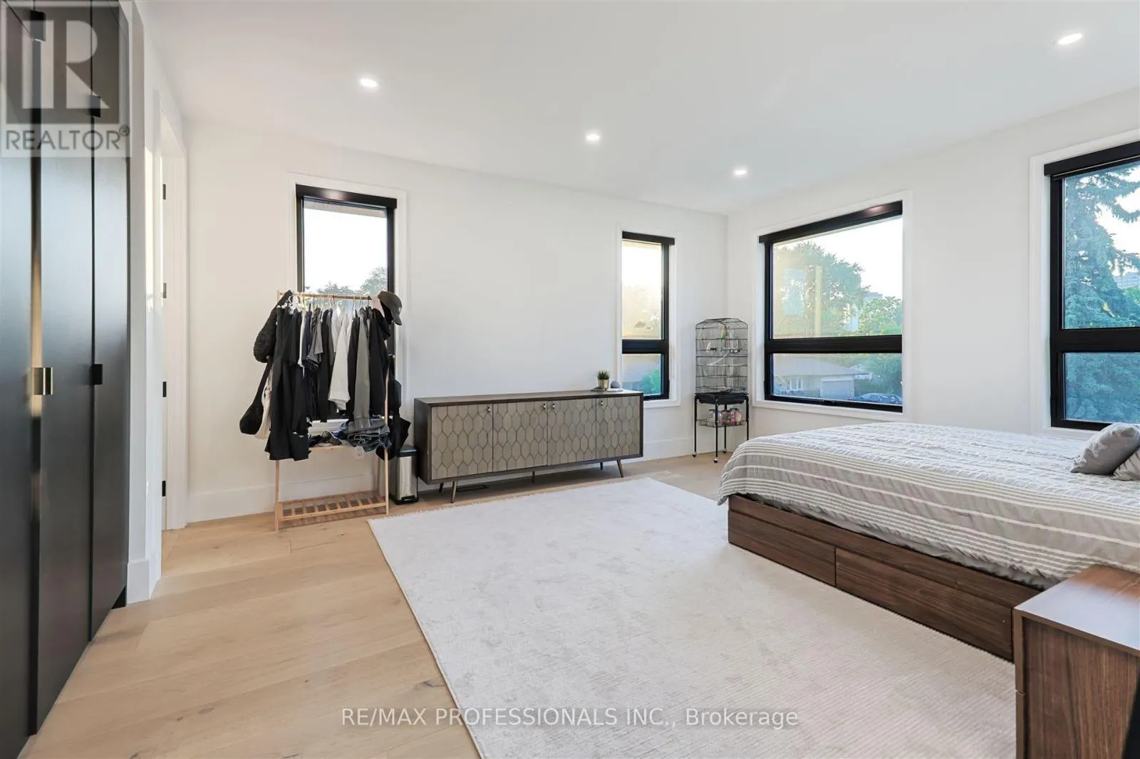22 SPRING GARDEN ROAD