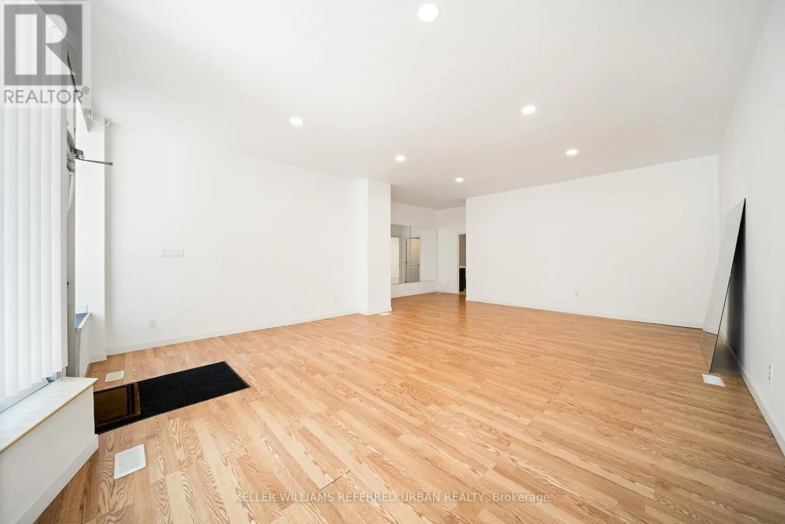 1078 DOVERCOURT ROAD