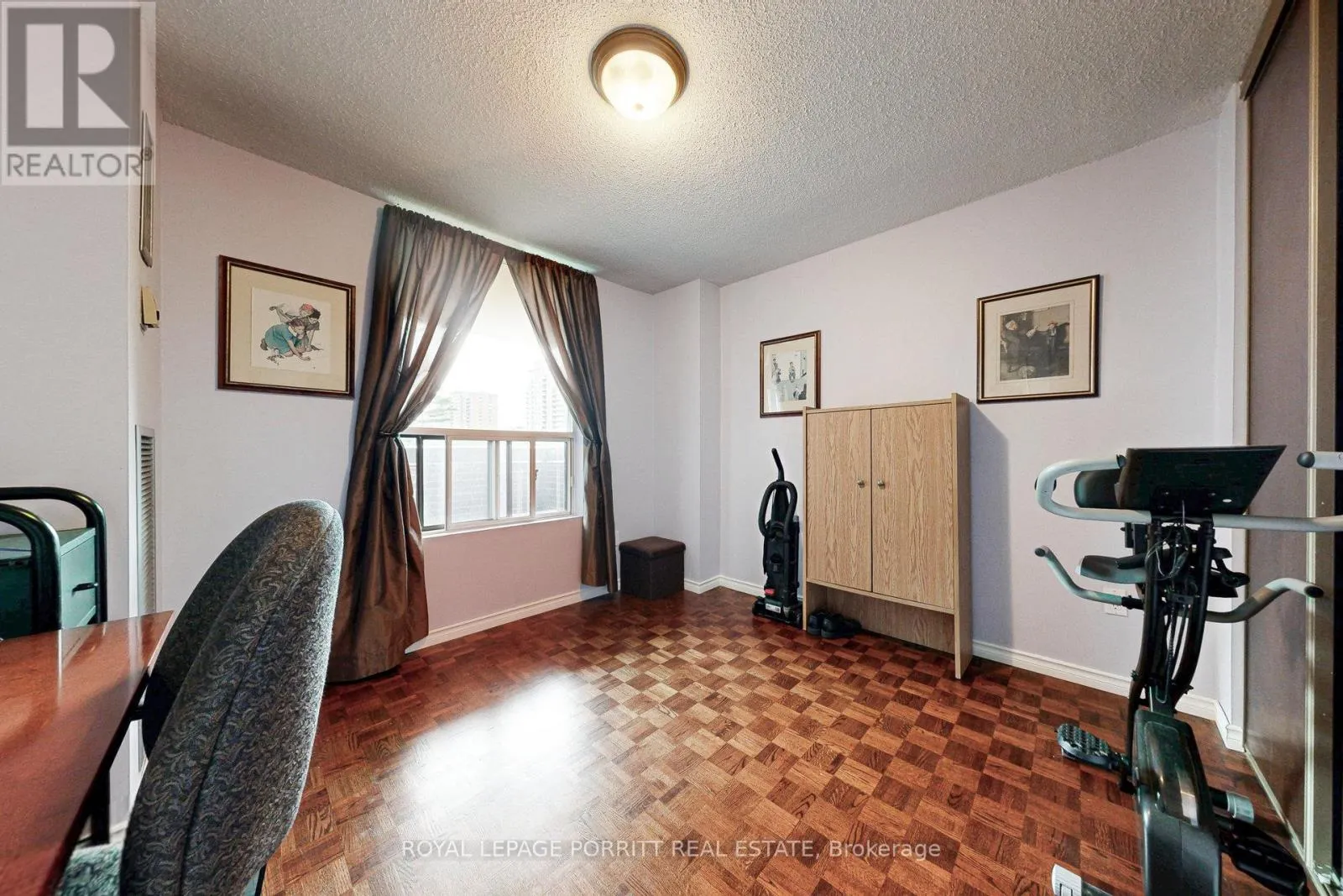 201 - 1535 LAKESHORE ROAD E