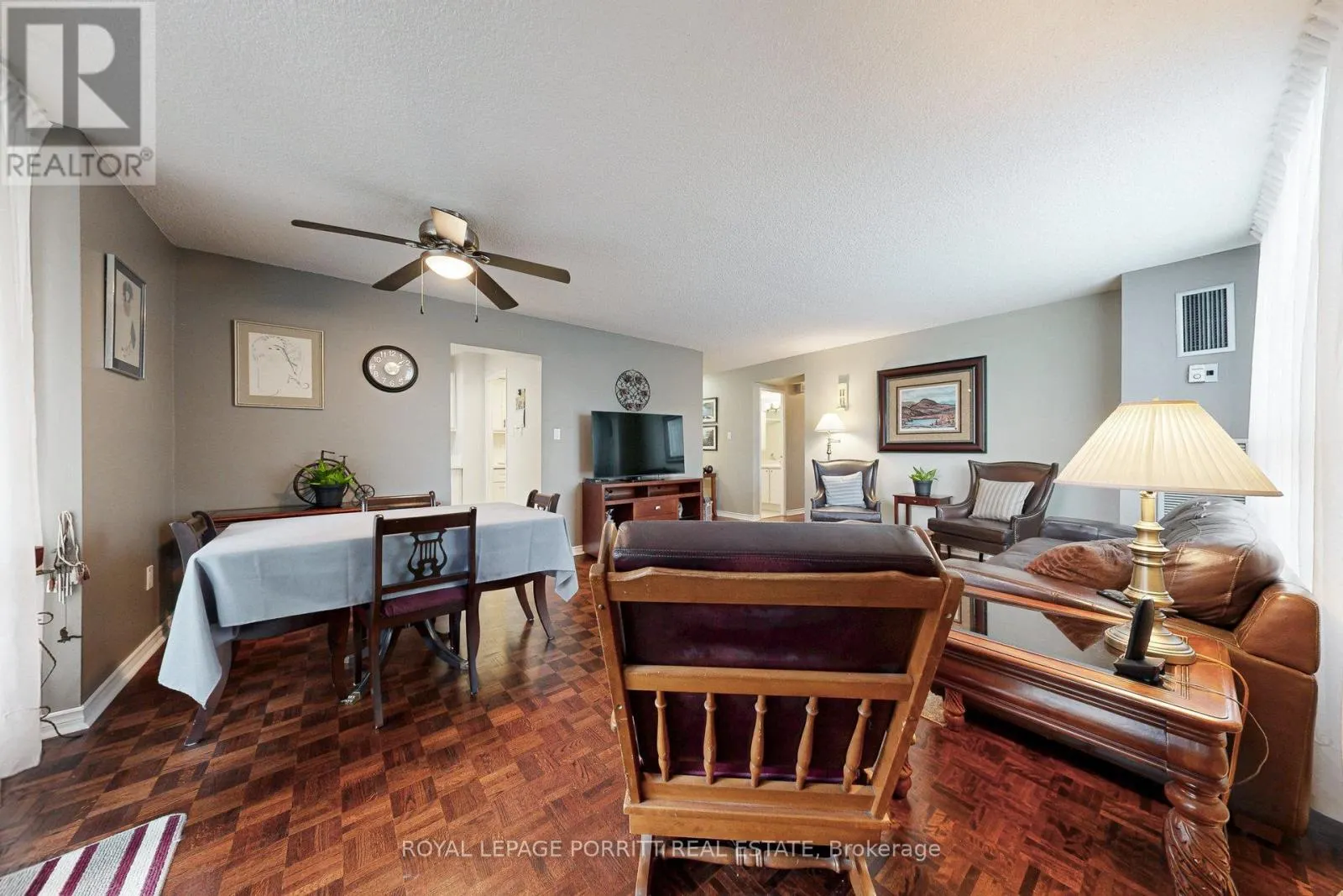 201 - 1535 LAKESHORE ROAD E