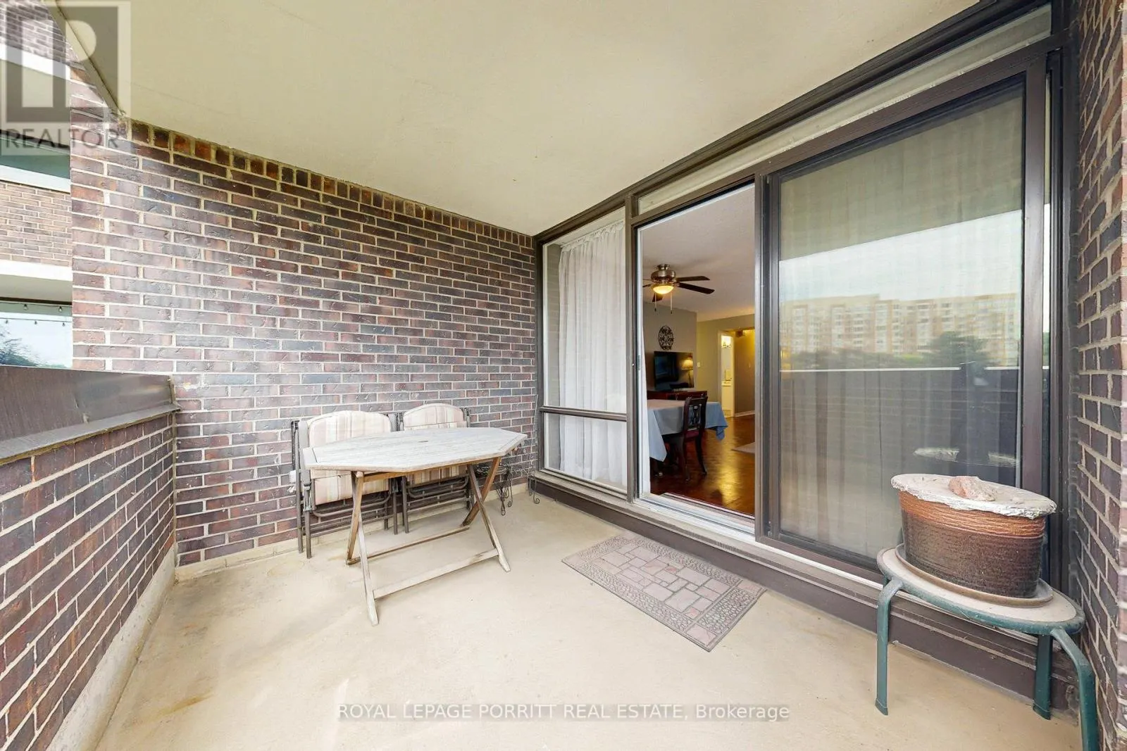 201 - 1535 LAKESHORE ROAD E