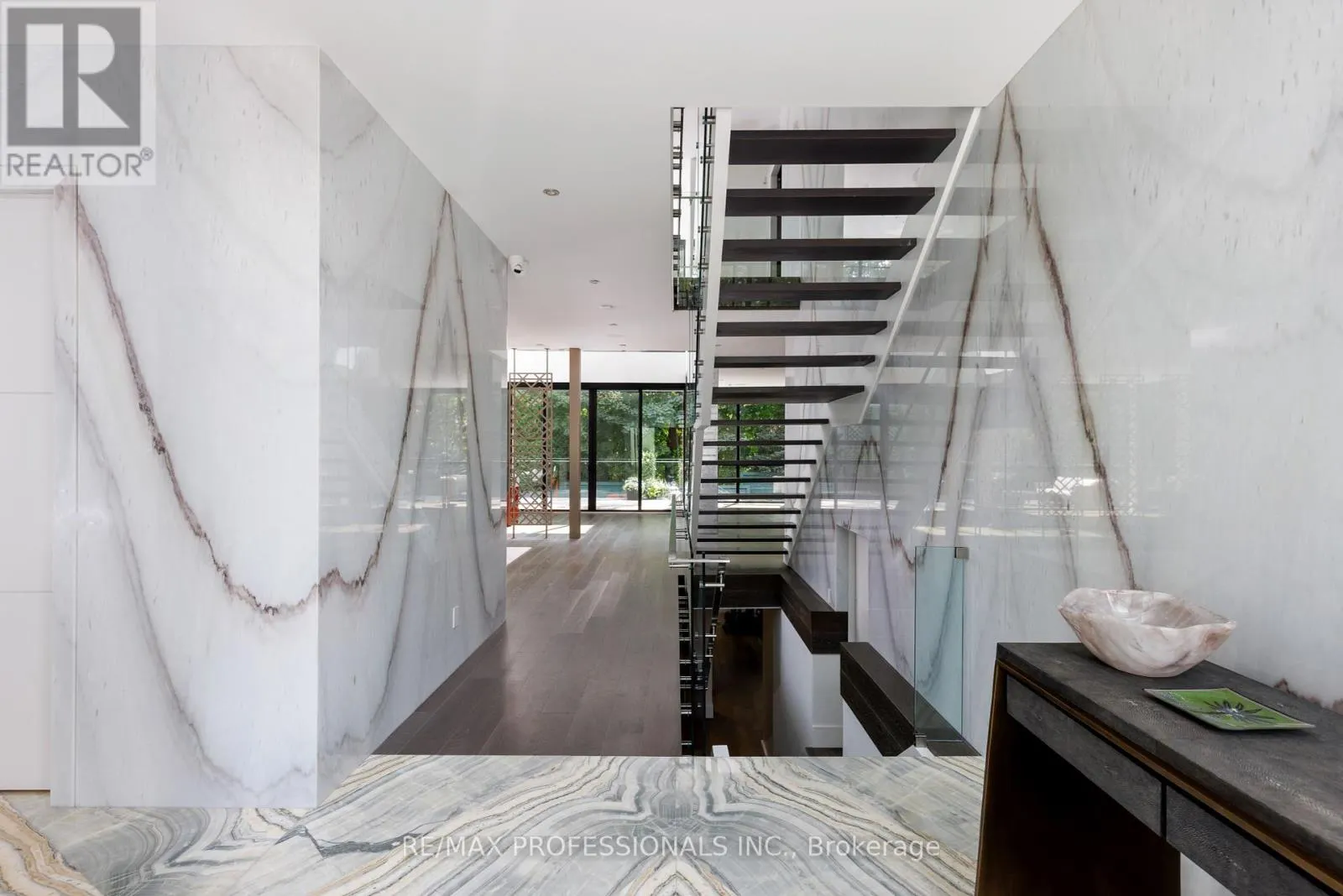 7 ASHLEY PARK ROAD