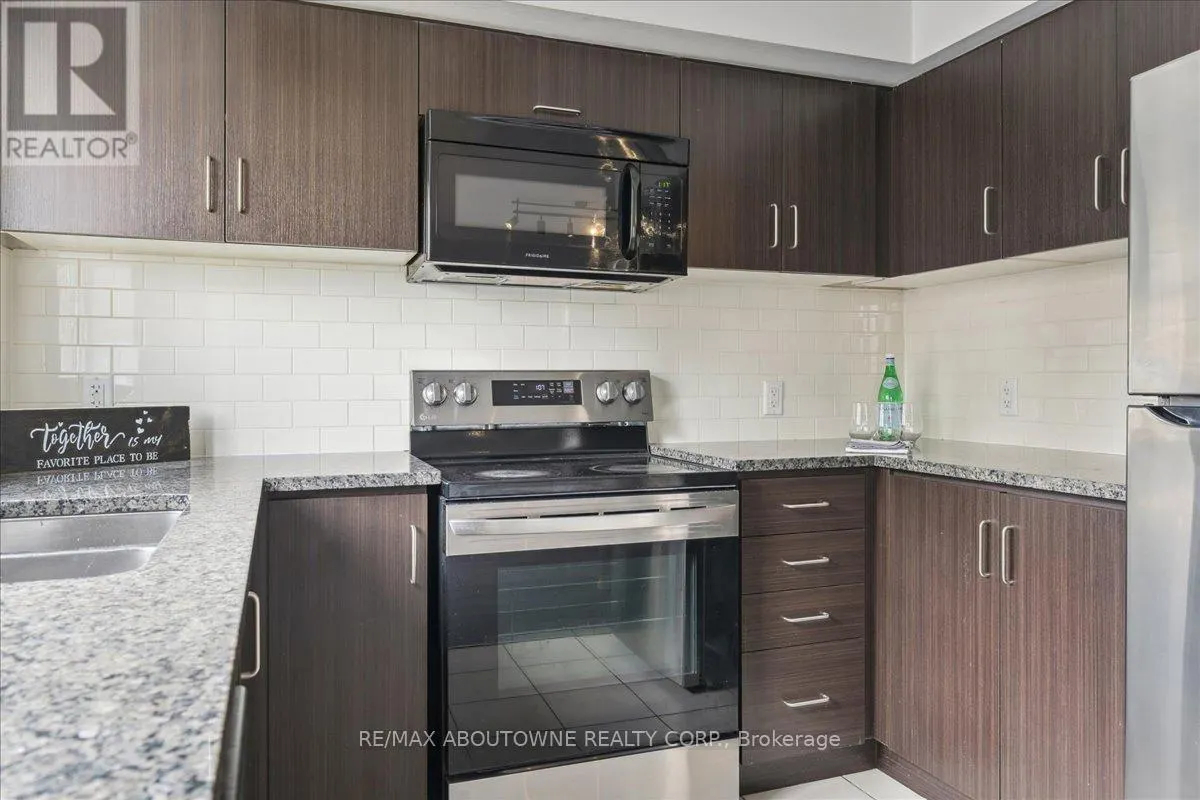 121 - 2441 GREENWICH ROAD