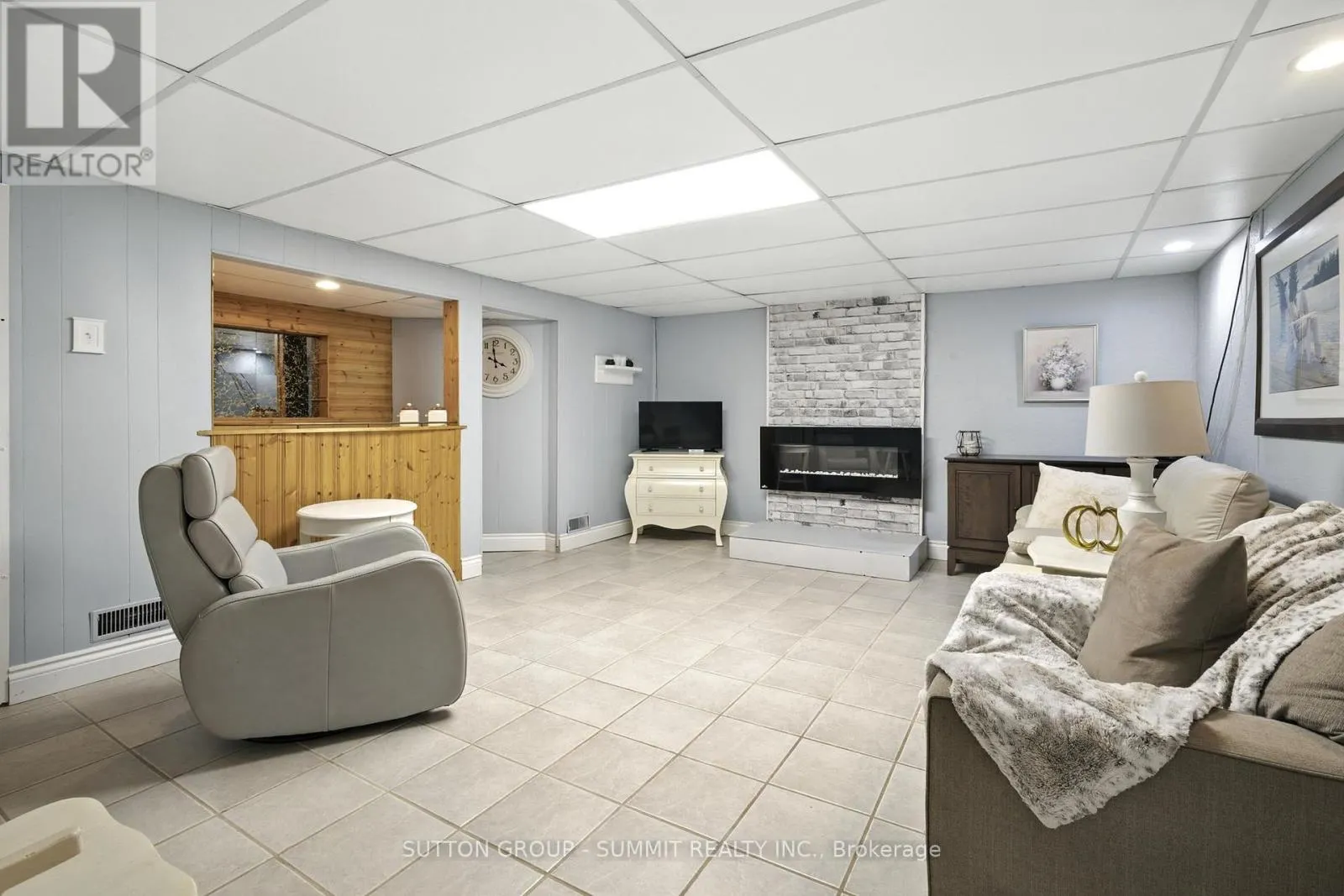 2411 MOUNT FOREST DRIVE