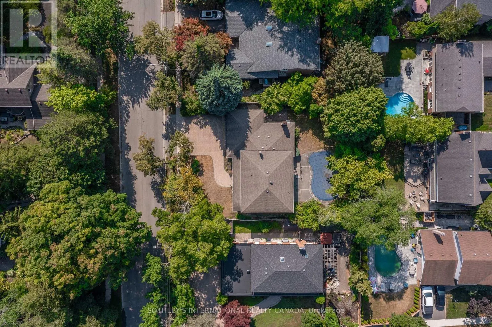 816 BEXHILL ROAD
