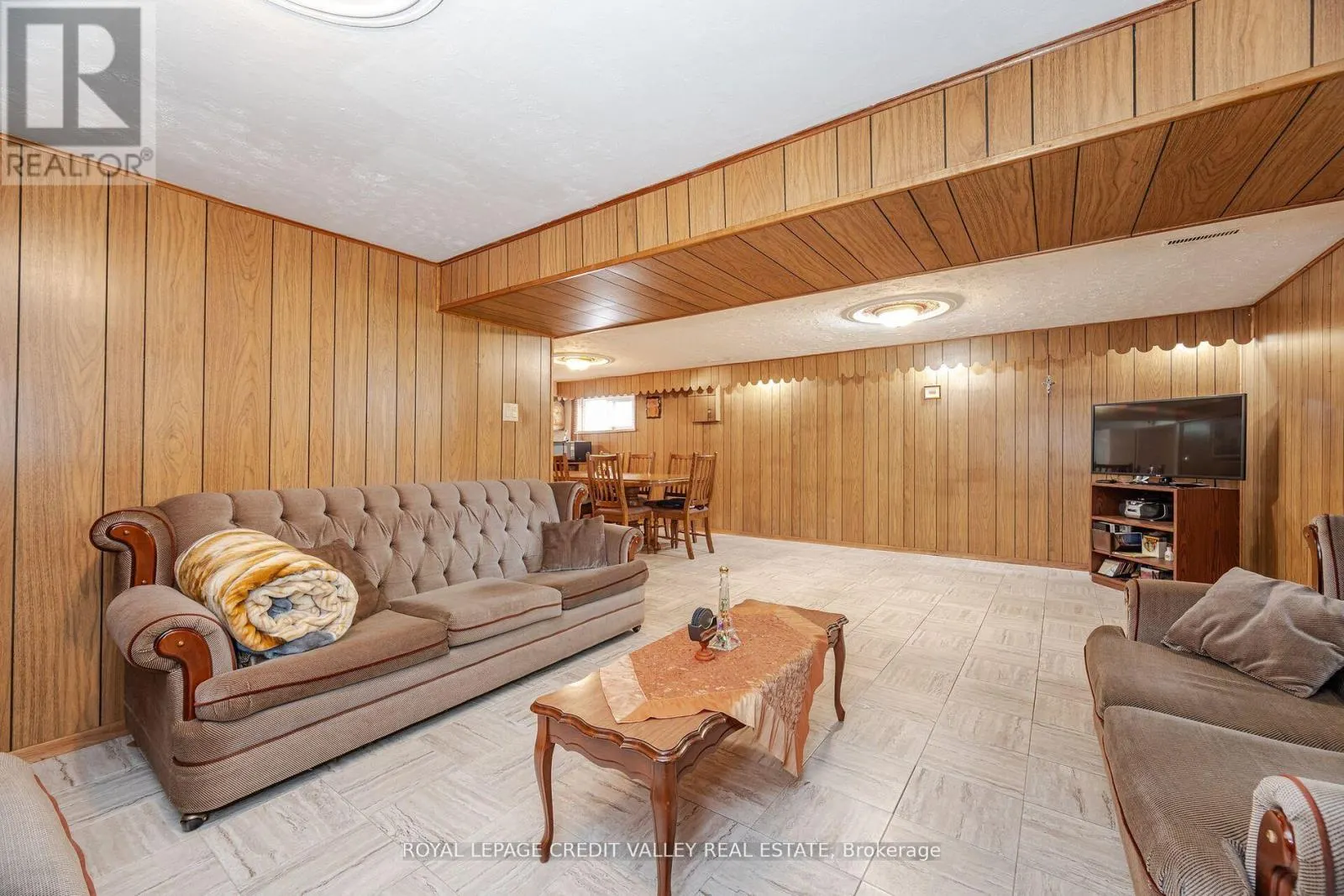 55 SHOREHAM DRIVE
