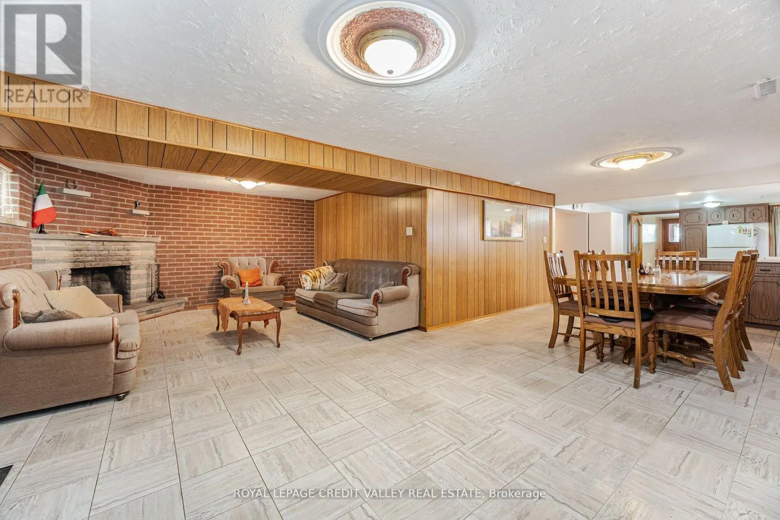 55 SHOREHAM DRIVE
