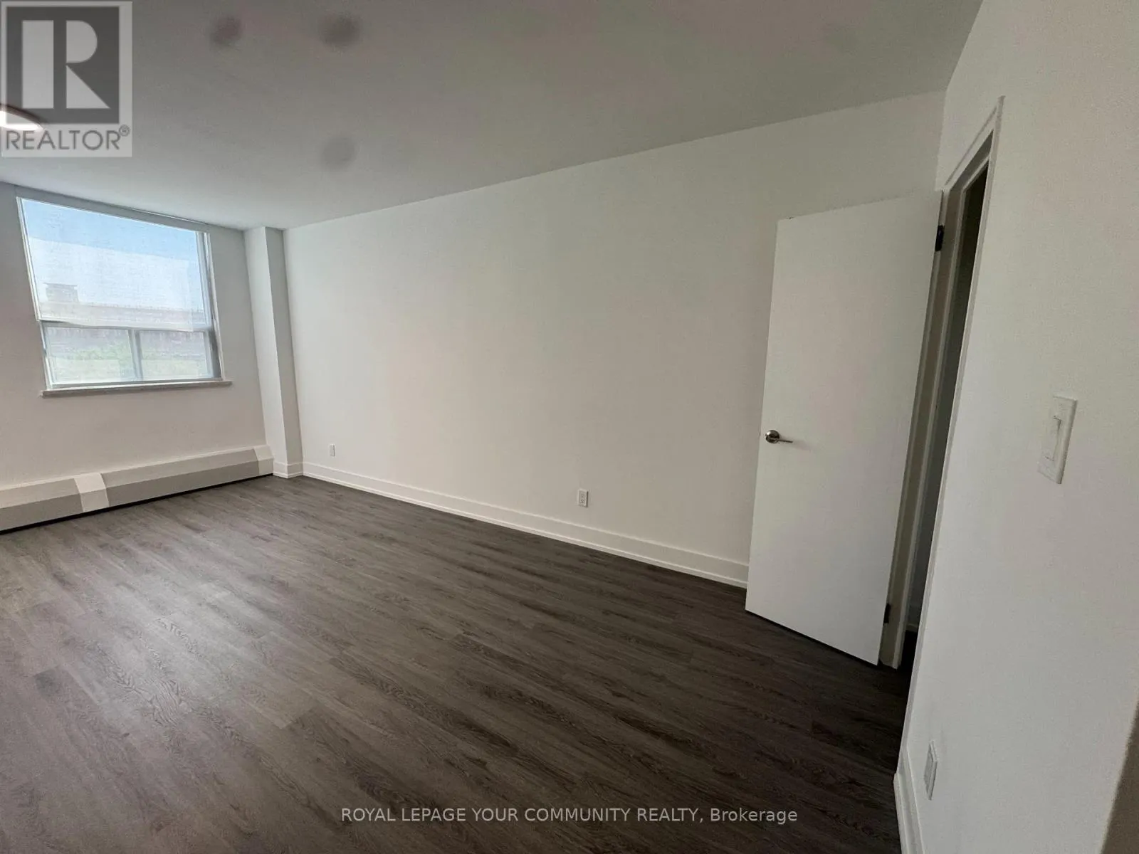0505 - 135 TYNDALL AVENUE