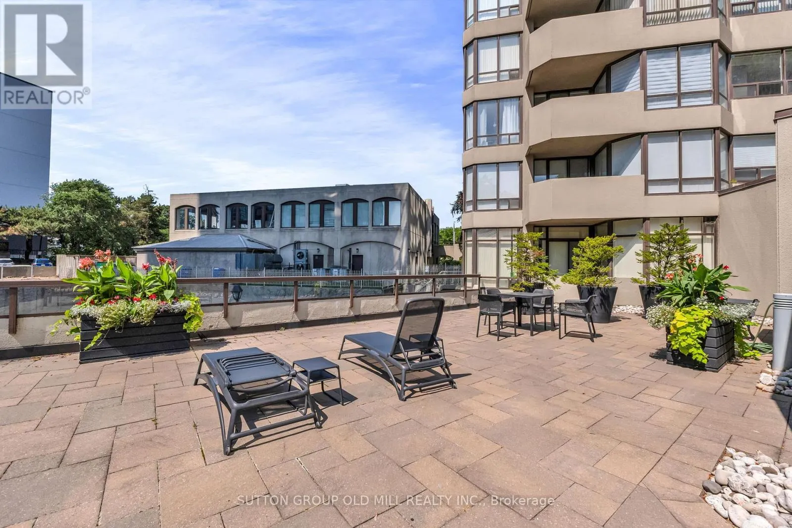 2507 - 1320 ISLINGTON AVENUE
