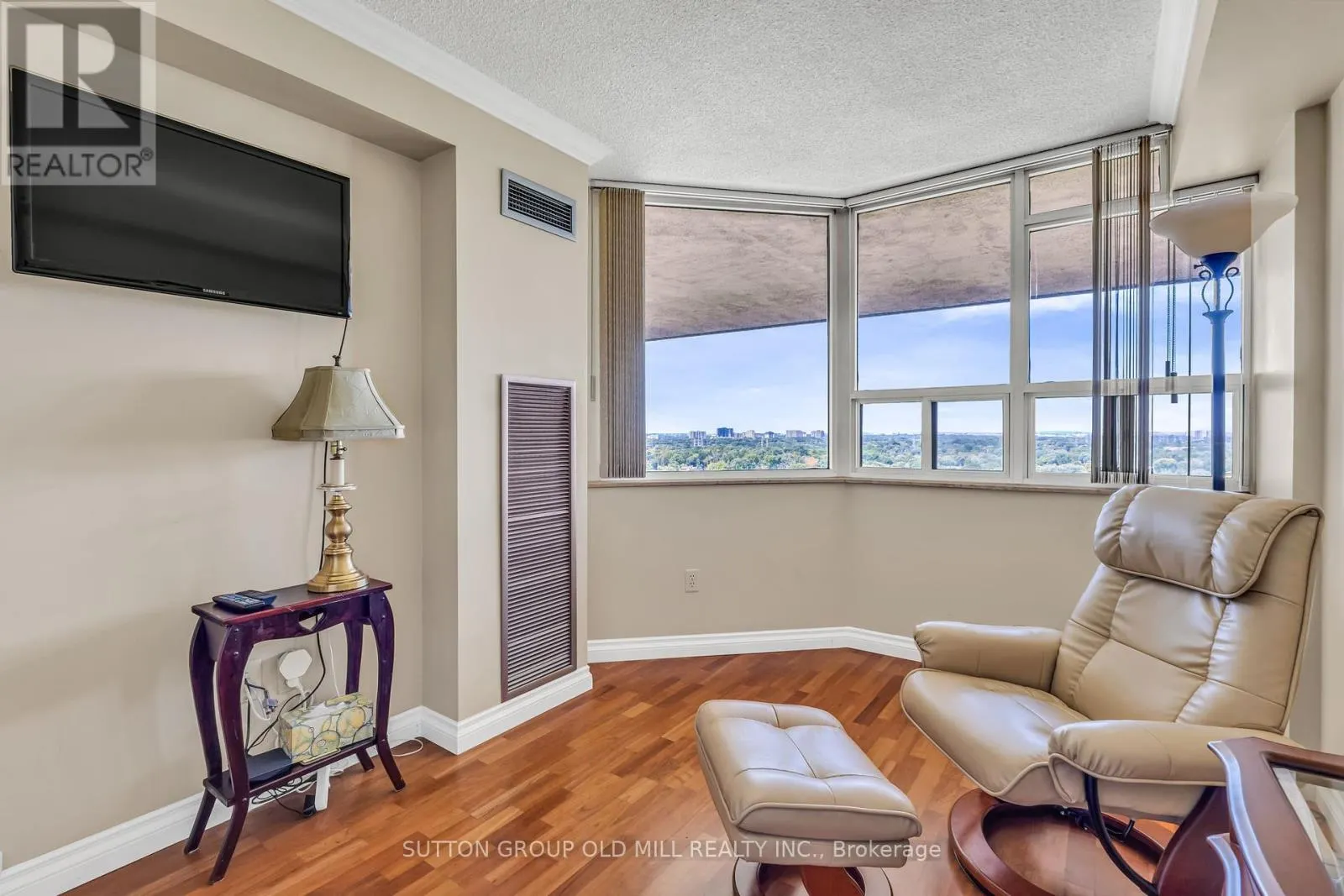 2507 - 1320 ISLINGTON AVENUE