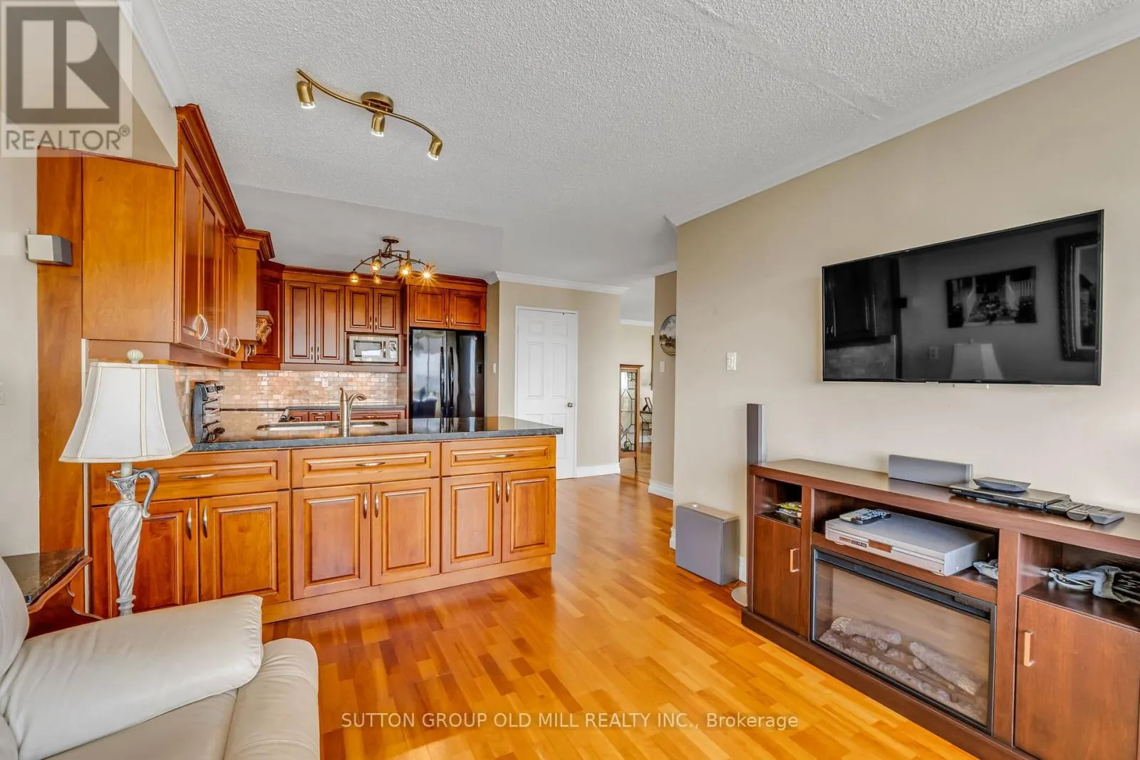 2507 - 1320 ISLINGTON AVENUE
