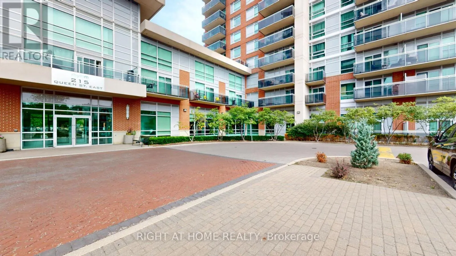 509 - 215 QUEEN STREET E