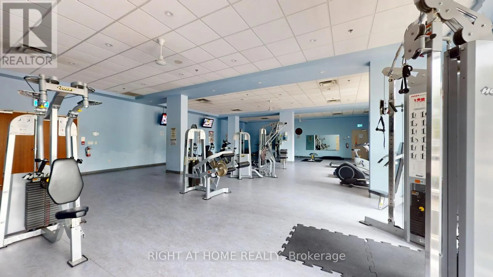 509 - 215 QUEEN STREET E