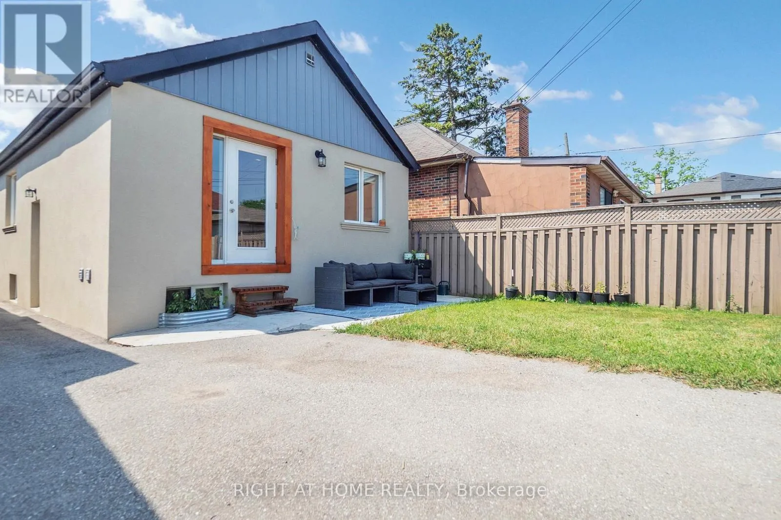 36 JULIET CRESCENT