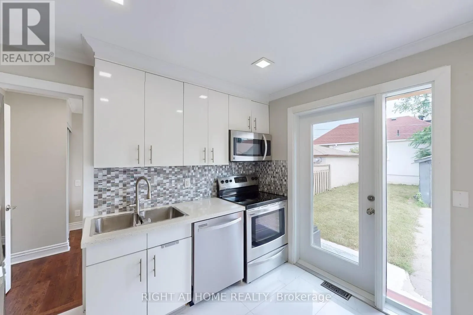 36 JULIET CRESCENT